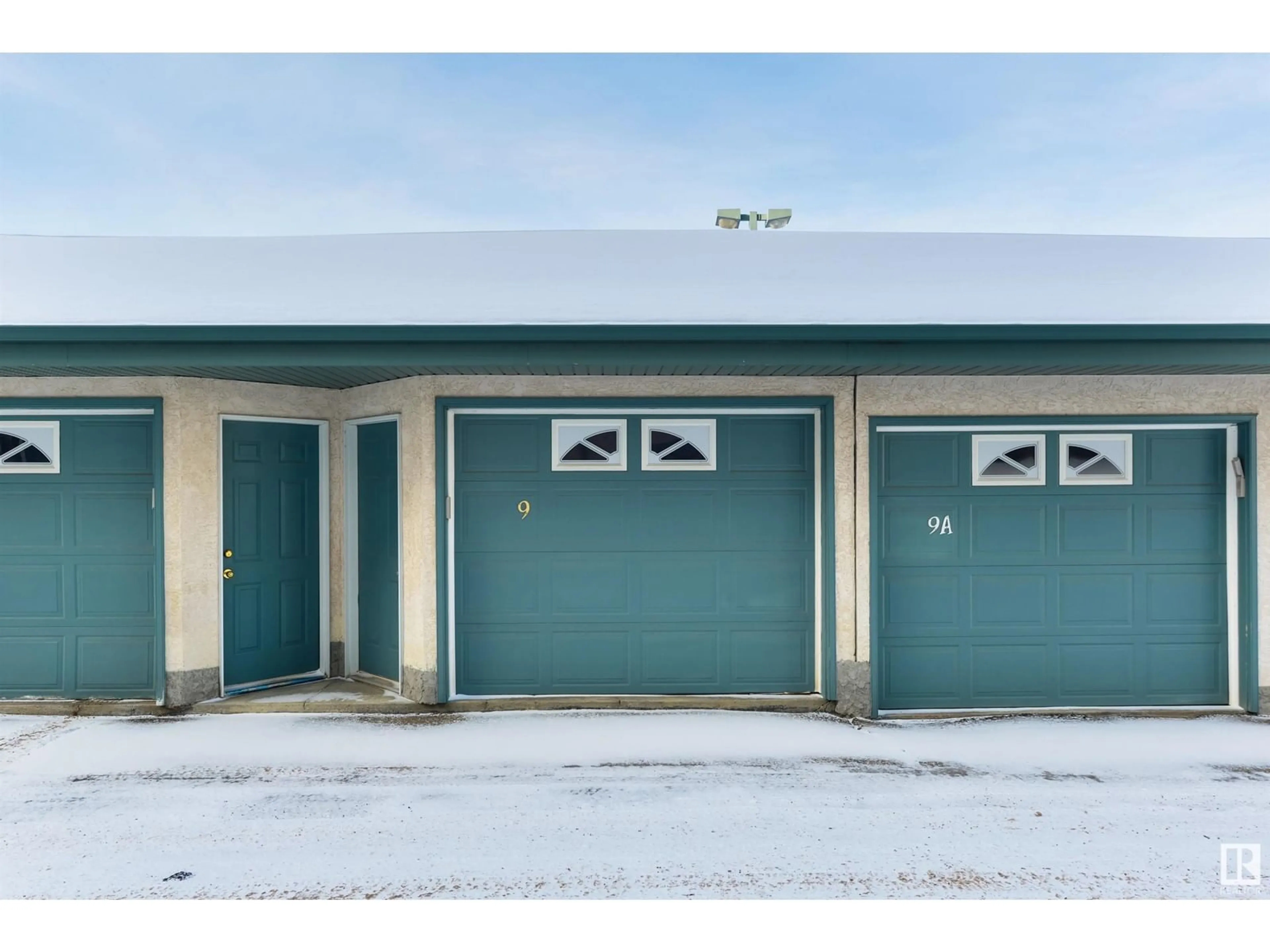 Indoor garage for #402 182 HADDOW CL NW, Edmonton Alberta T6R2V1