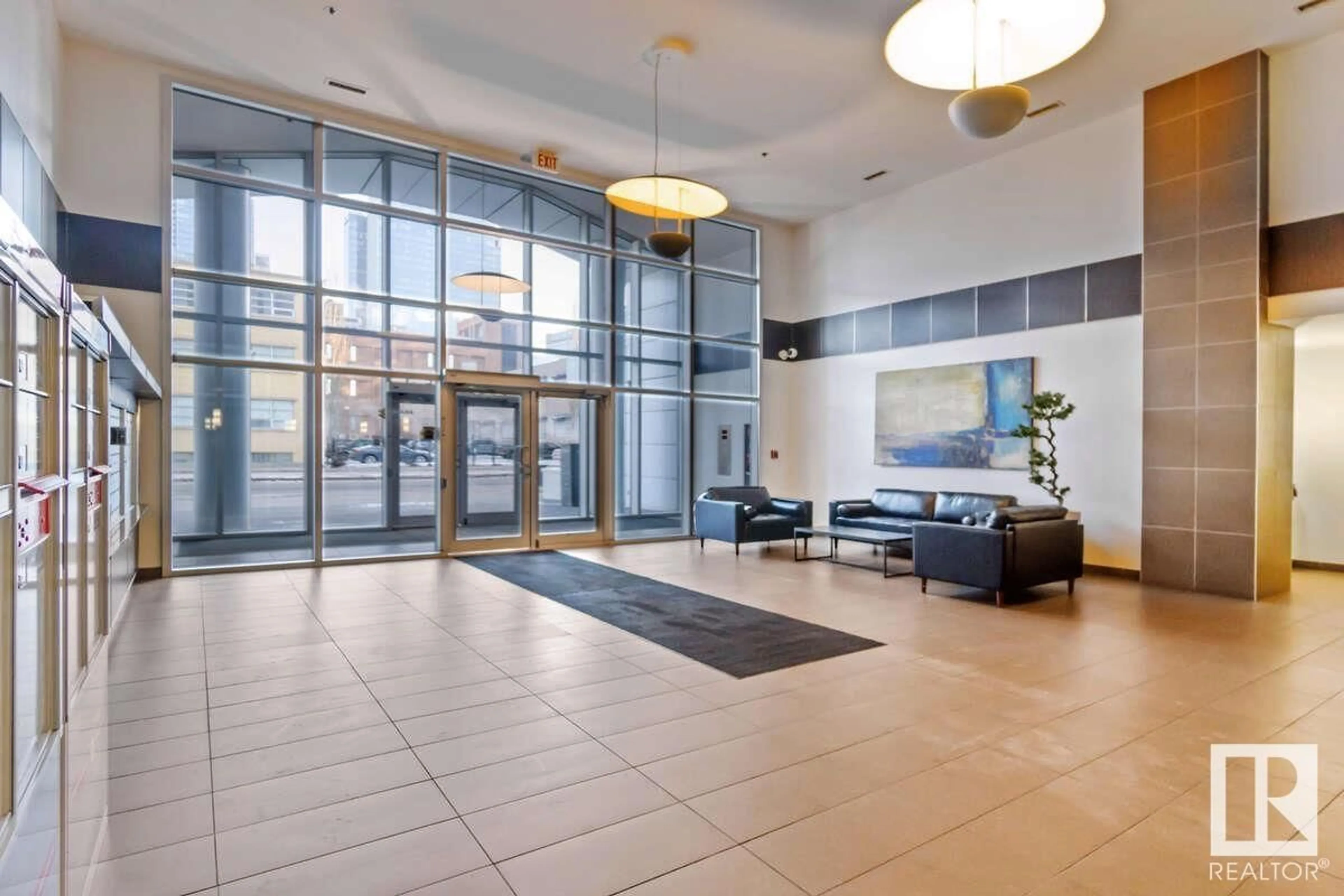 Lobby for #707 10388 105 ST NW, Edmonton Alberta T5J0C2