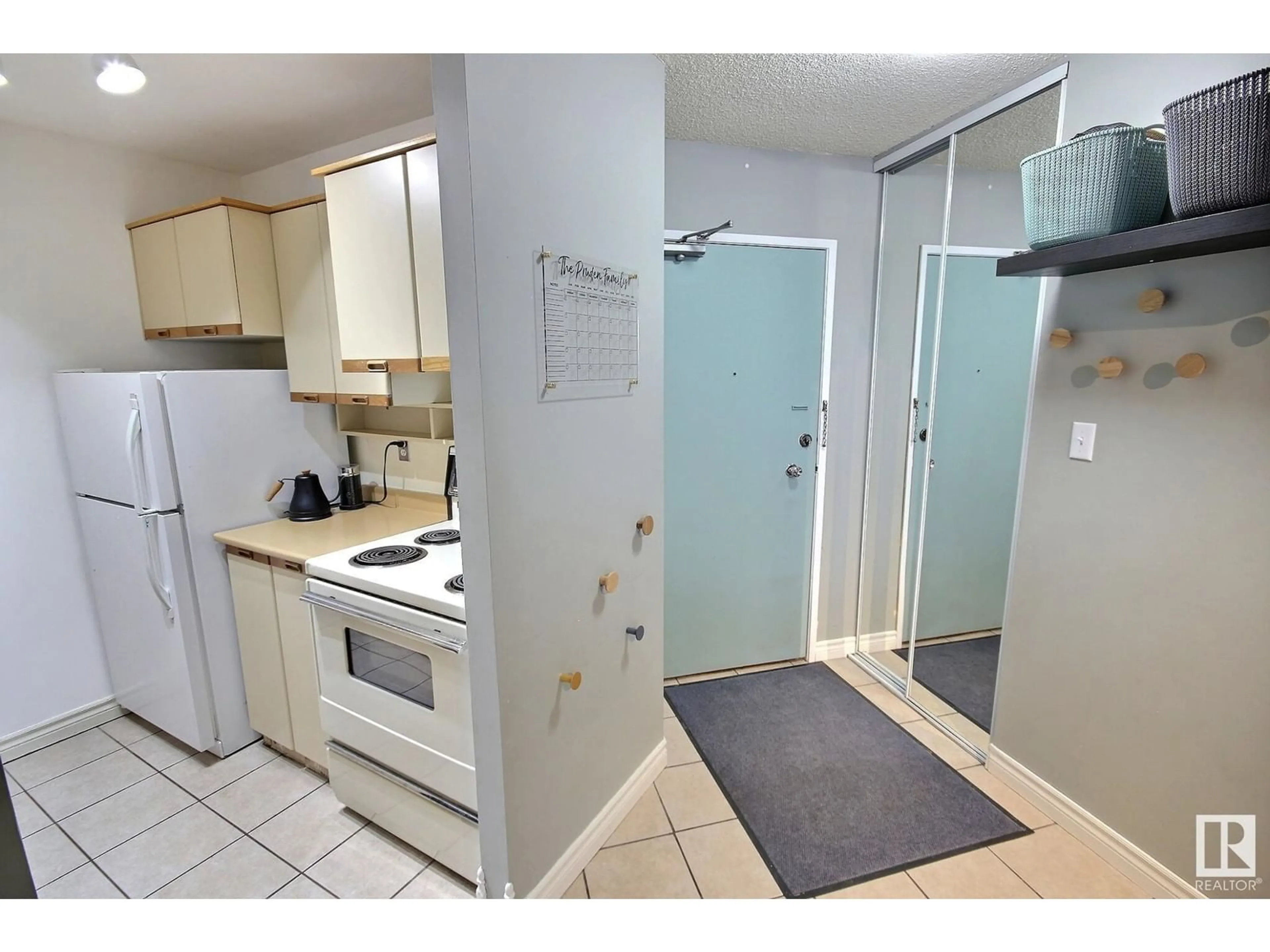 Standard kitchen, unknown for #407 10045 117 ST NW, Edmonton Alberta T5K1W8