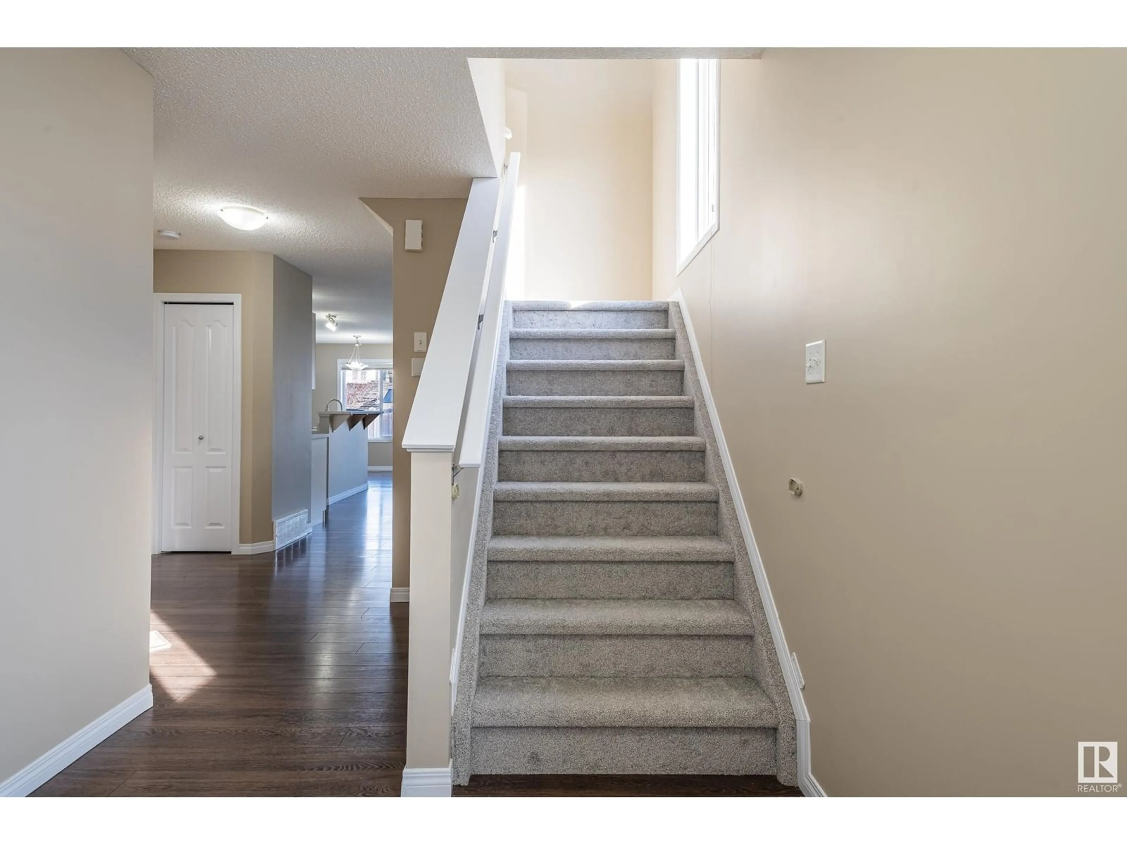 Stairs for 11412 13 AV SW, Edmonton Alberta T6W0G8