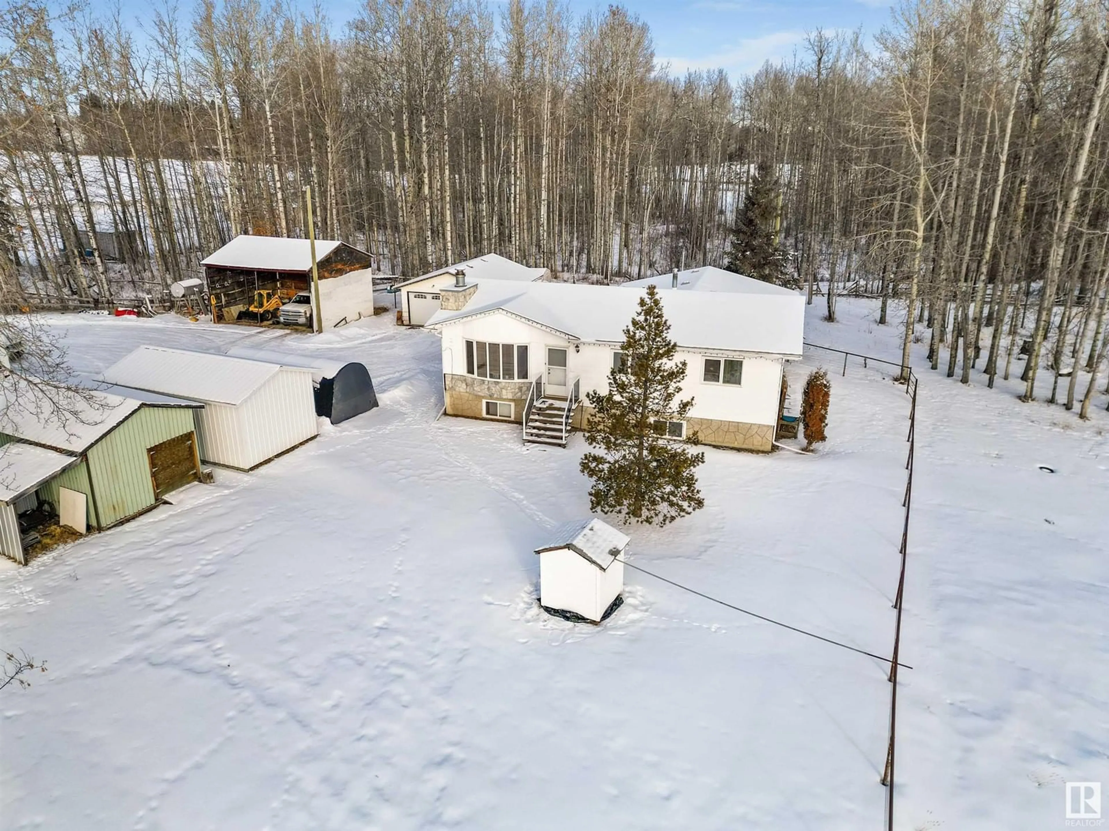 A pic from outside/outdoor area/front of a property/back of a property/a pic from drone, unknown for 48311 RGE ROAD 83, Rural Brazeau County Alberta T0E1Z0