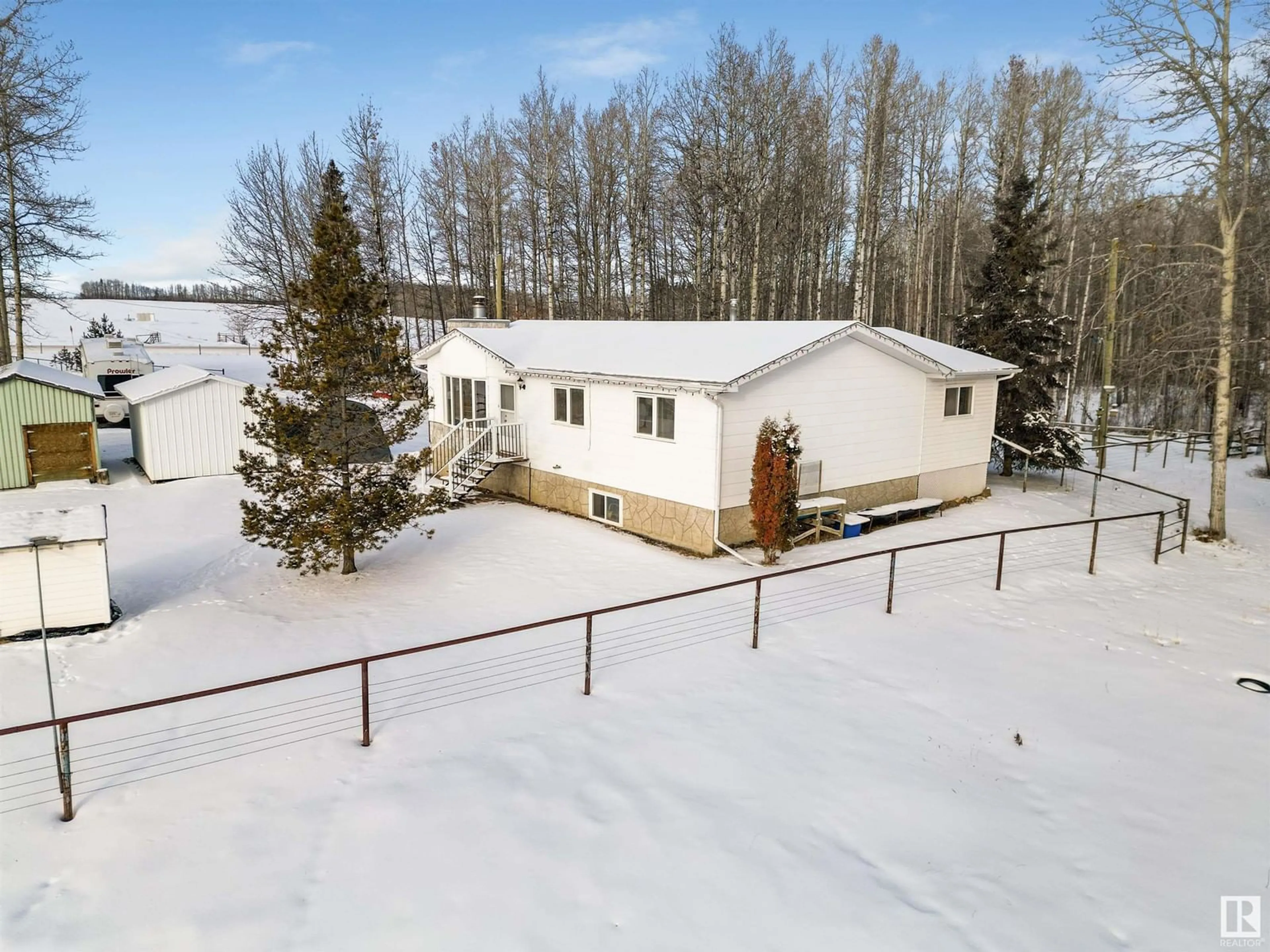 A pic from outside/outdoor area/front of a property/back of a property/a pic from drone, unknown for 48311 RGE ROAD 83, Rural Brazeau County Alberta T0E1Z0