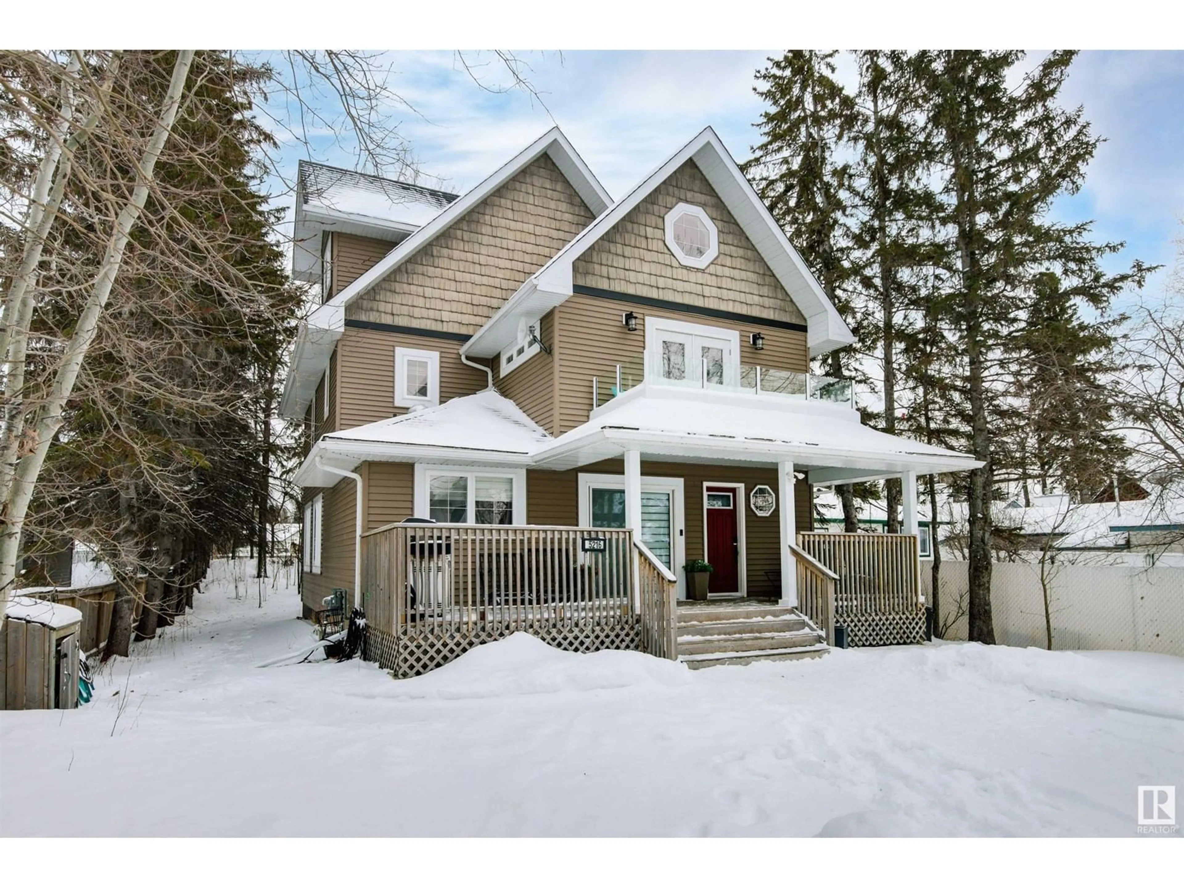 Patio, street for 5216 50 AV, Rural Lac Ste. Anne County Alberta T0E0A0