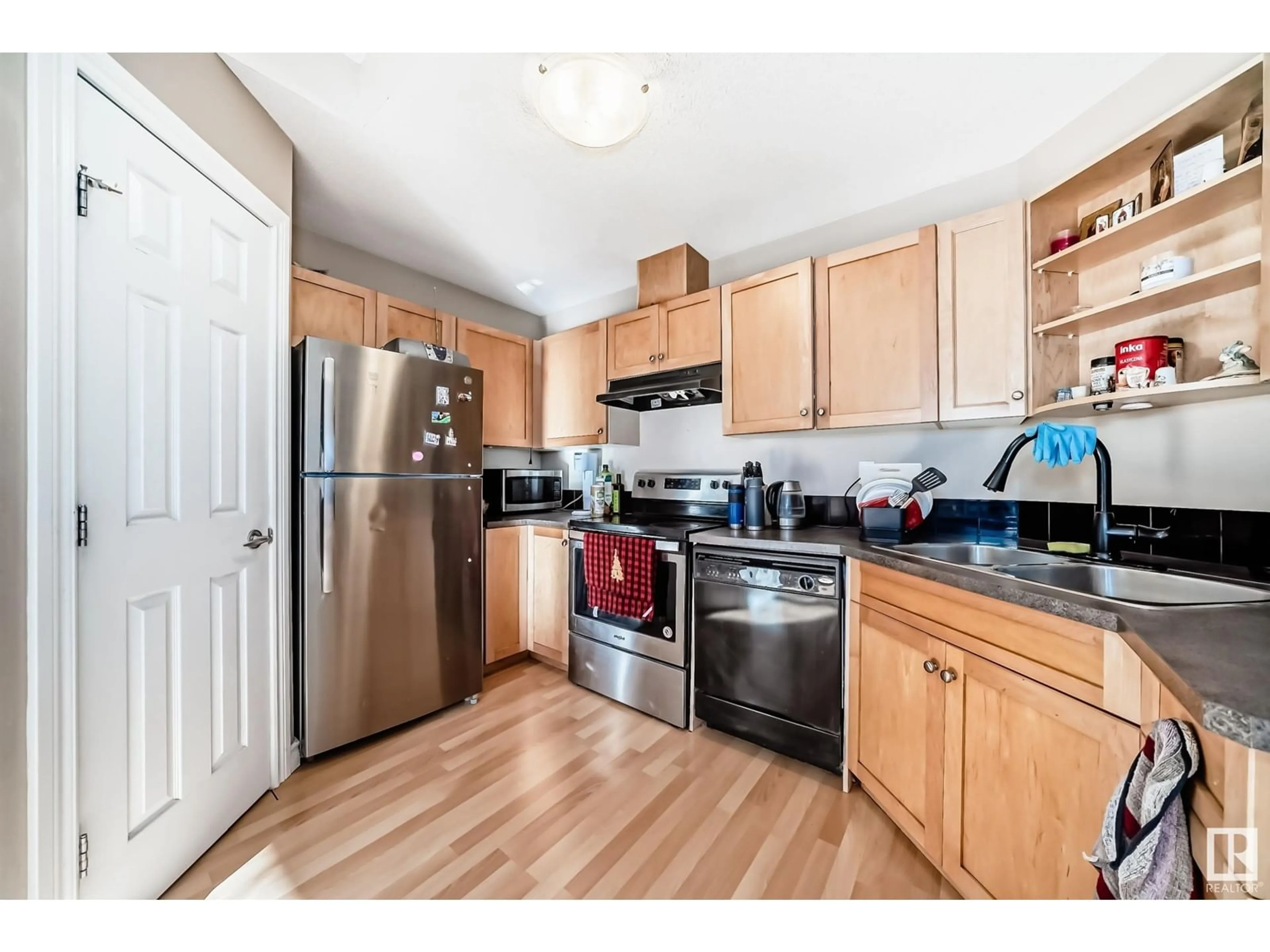 Standard kitchen, wood/laminate floor for #48 150 EDWARDS DR SW, Edmonton Alberta T6X1M4