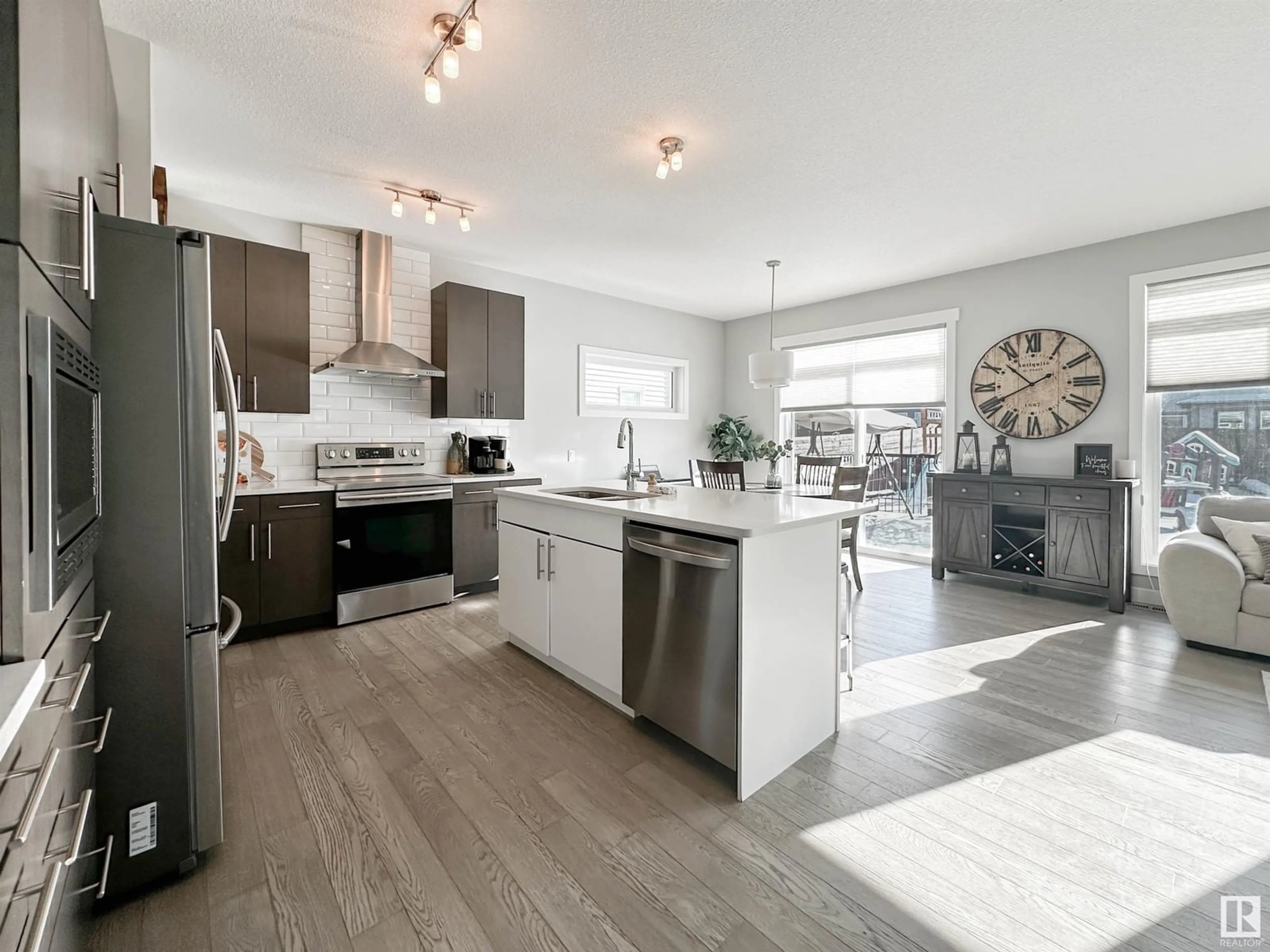 Open concept kitchen, unknown for 128 JOYAL WY, St. Albert Alberta T8N7V3