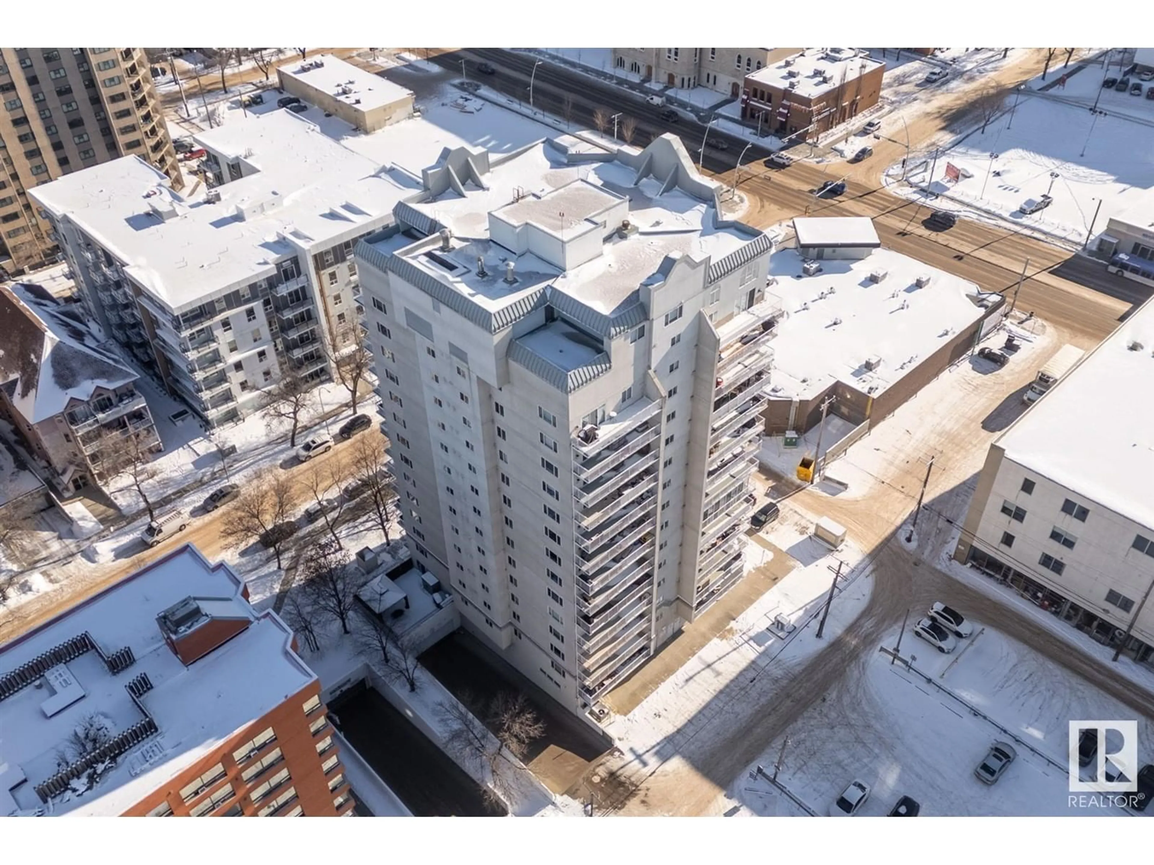 A pic from outside/outdoor area/front of a property/back of a property/a pic from drone, city buildings view from balcony for #501 10130 114 ST NW, Edmonton Alberta T5K2S6