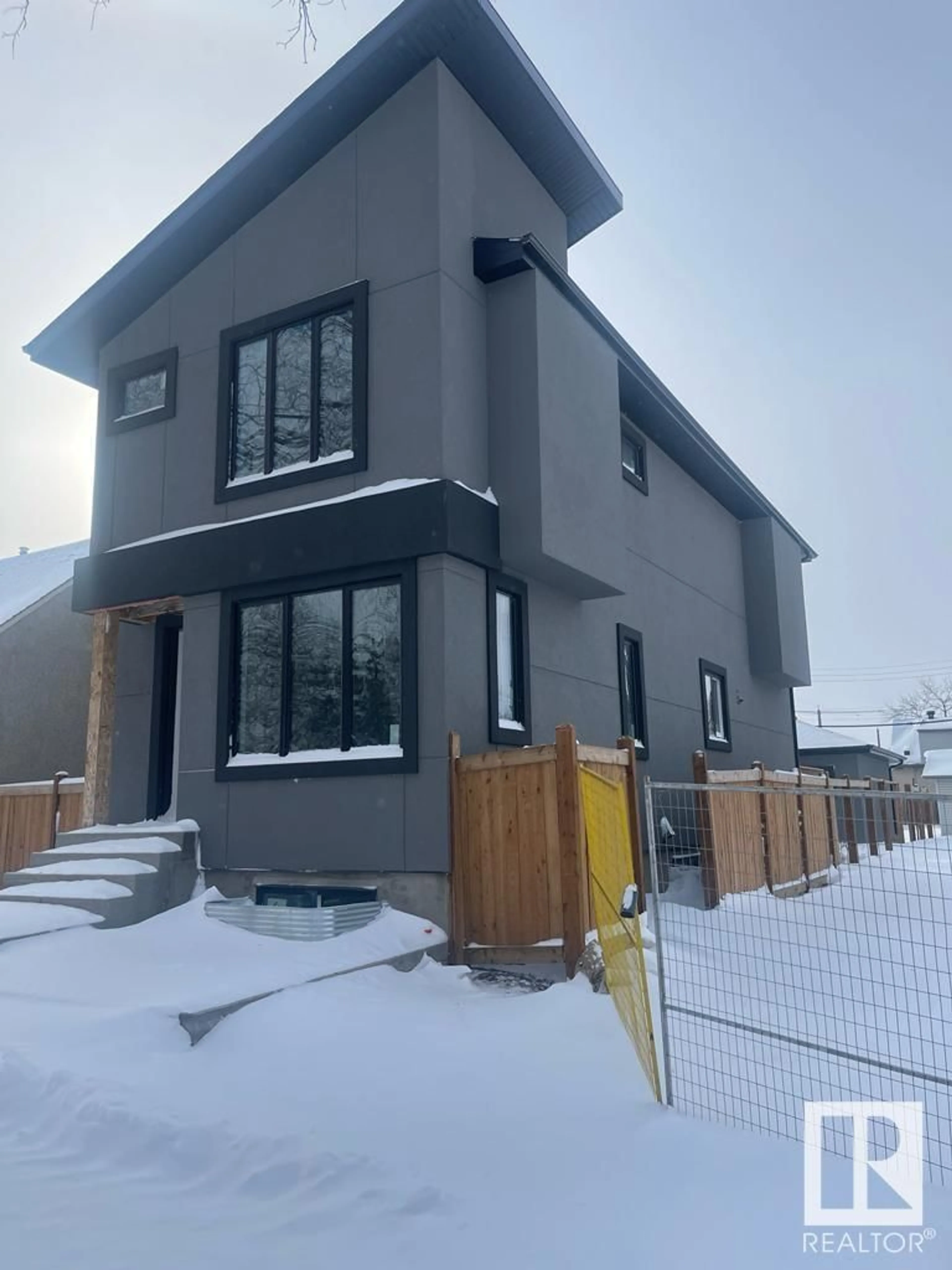 Home with vinyl exterior material, unknown for NW - 10954 135 ST, Edmonton Alberta T5M1K2
