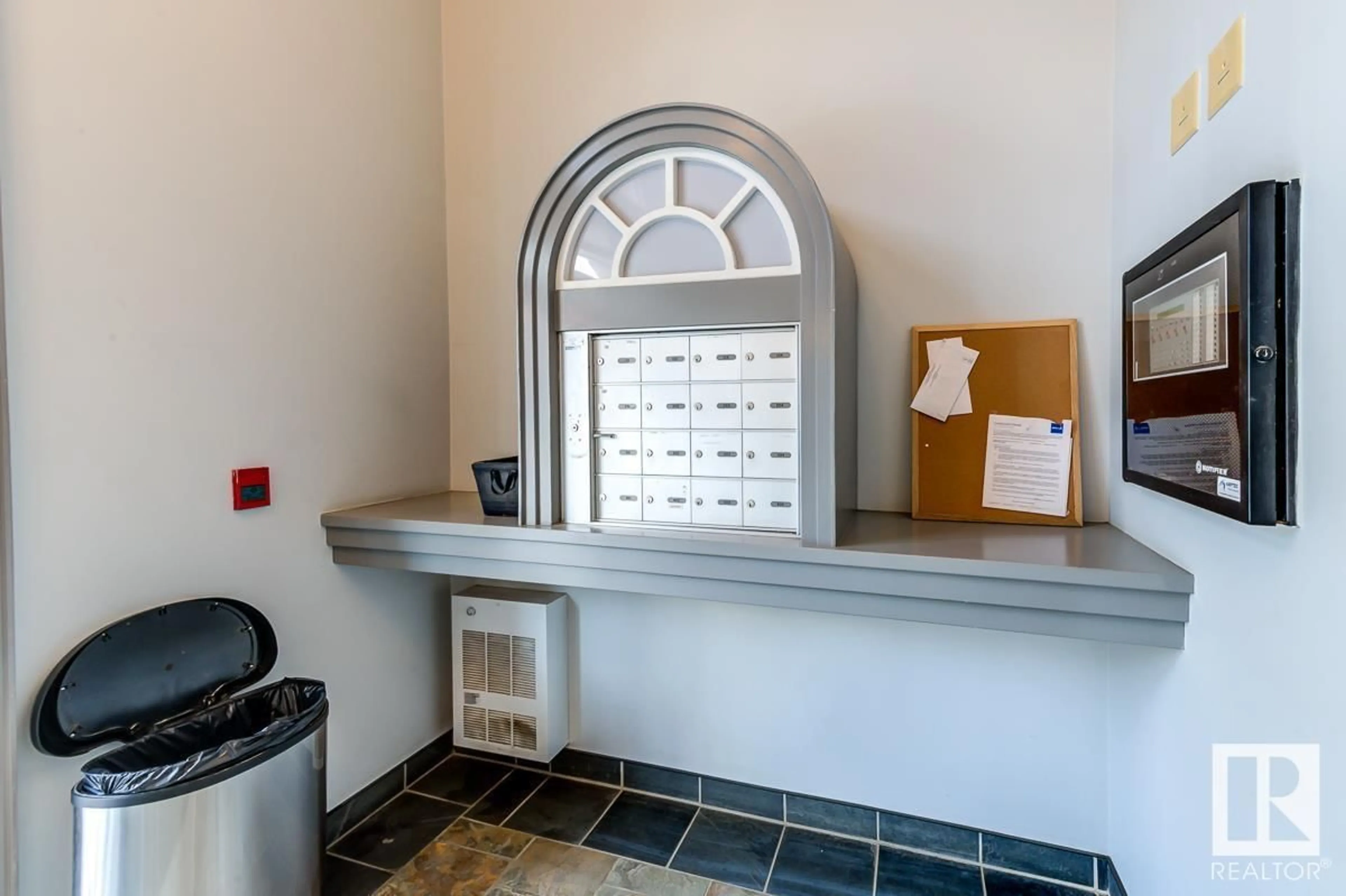 Indoor entryway for #303 - 10154 103 ST NW, Edmonton Alberta T5J0X7