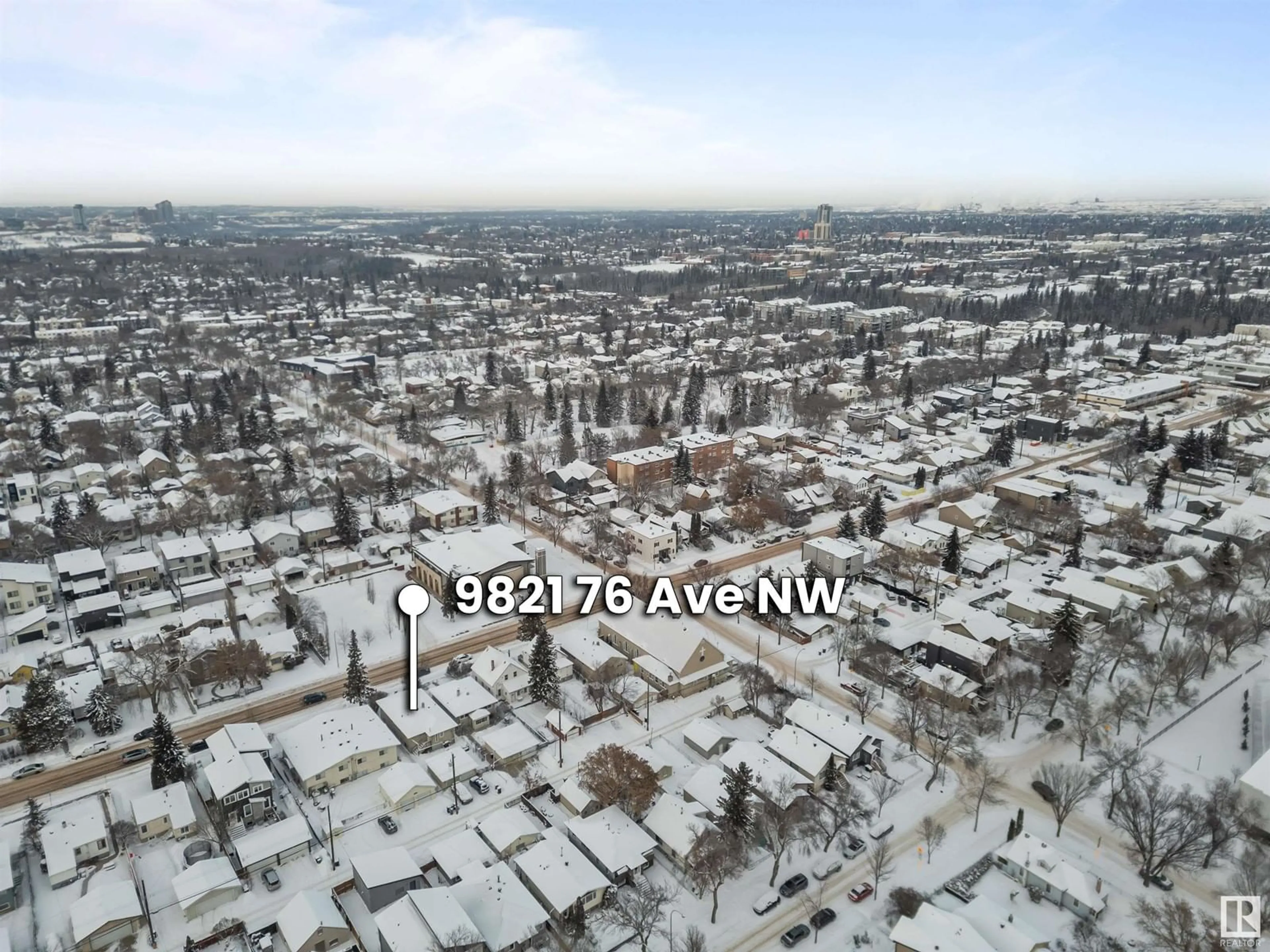 A pic from outside/outdoor area/front of a property/back of a property/a pic from drone, mountain view for 9821 76 AV NW, Edmonton Alberta T6E1K6