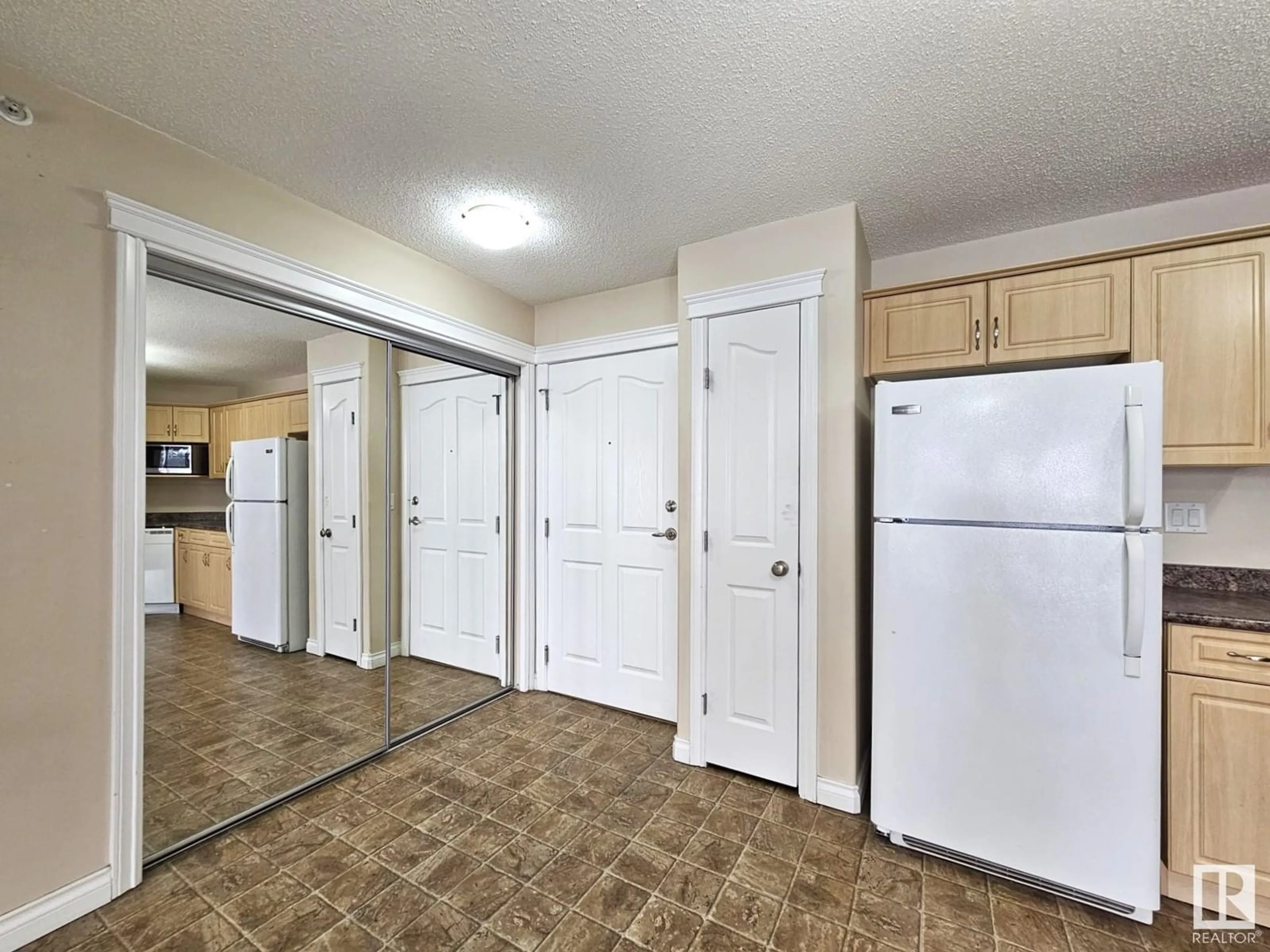 Unknown for 7801 - 415 GOLF COURSE RD, Stony Plain Alberta T7Z1M2