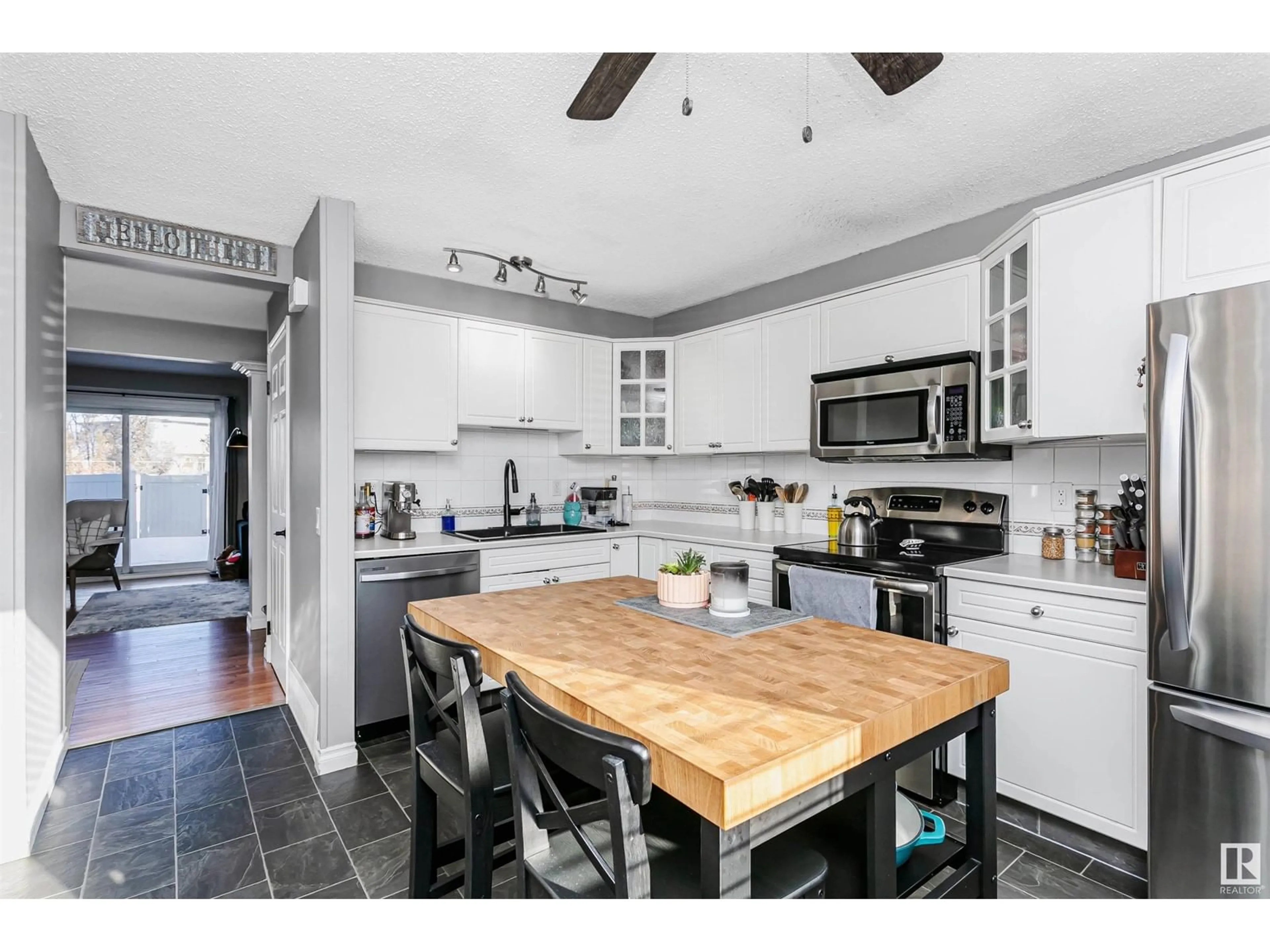 Open concept kitchen, unknown for #95 8930 99 AV, Fort Saskatchewan Alberta T8L3L1