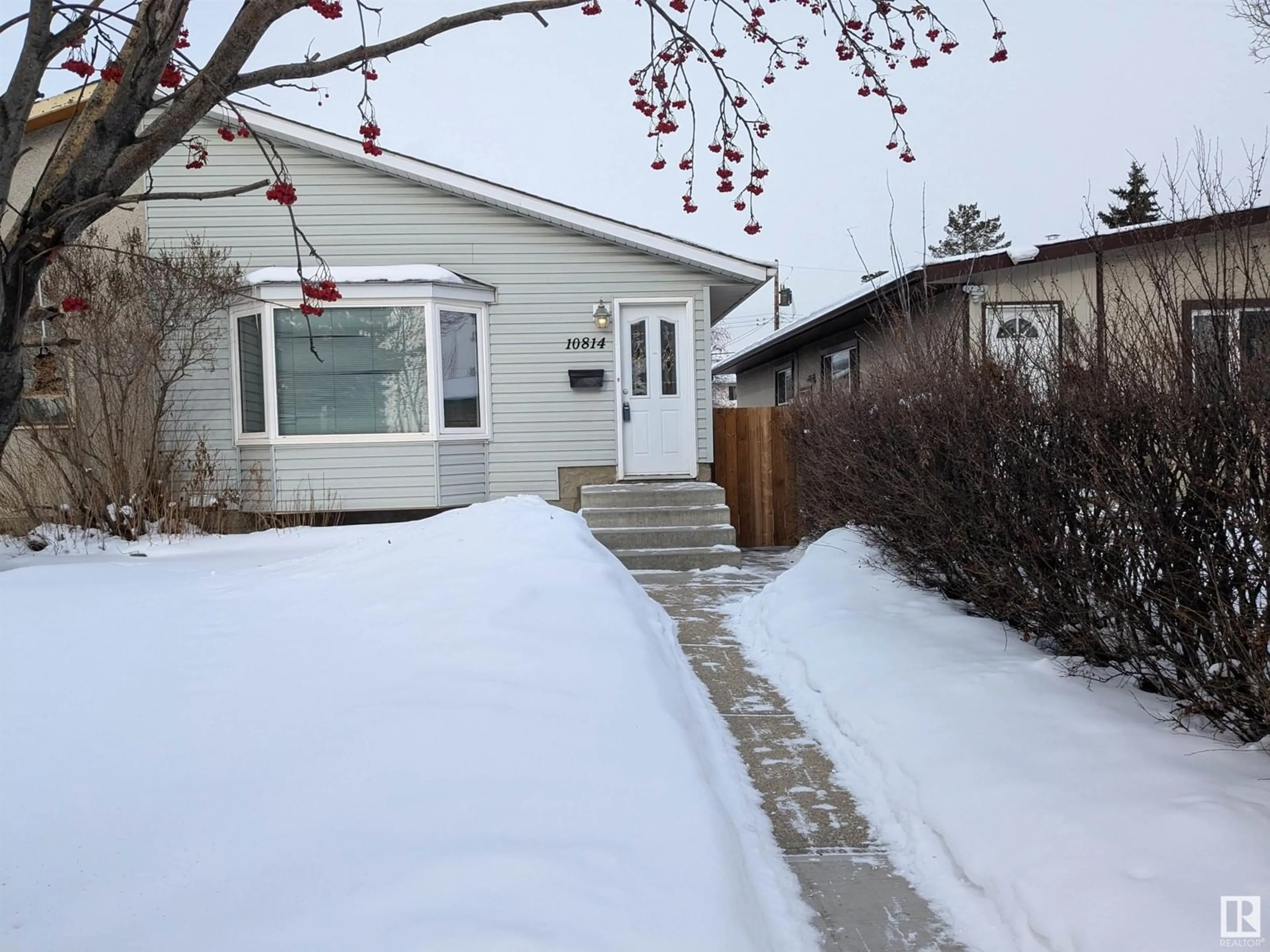 Unknown for 10814 51 AV NW, Edmonton Alberta T6H0L2