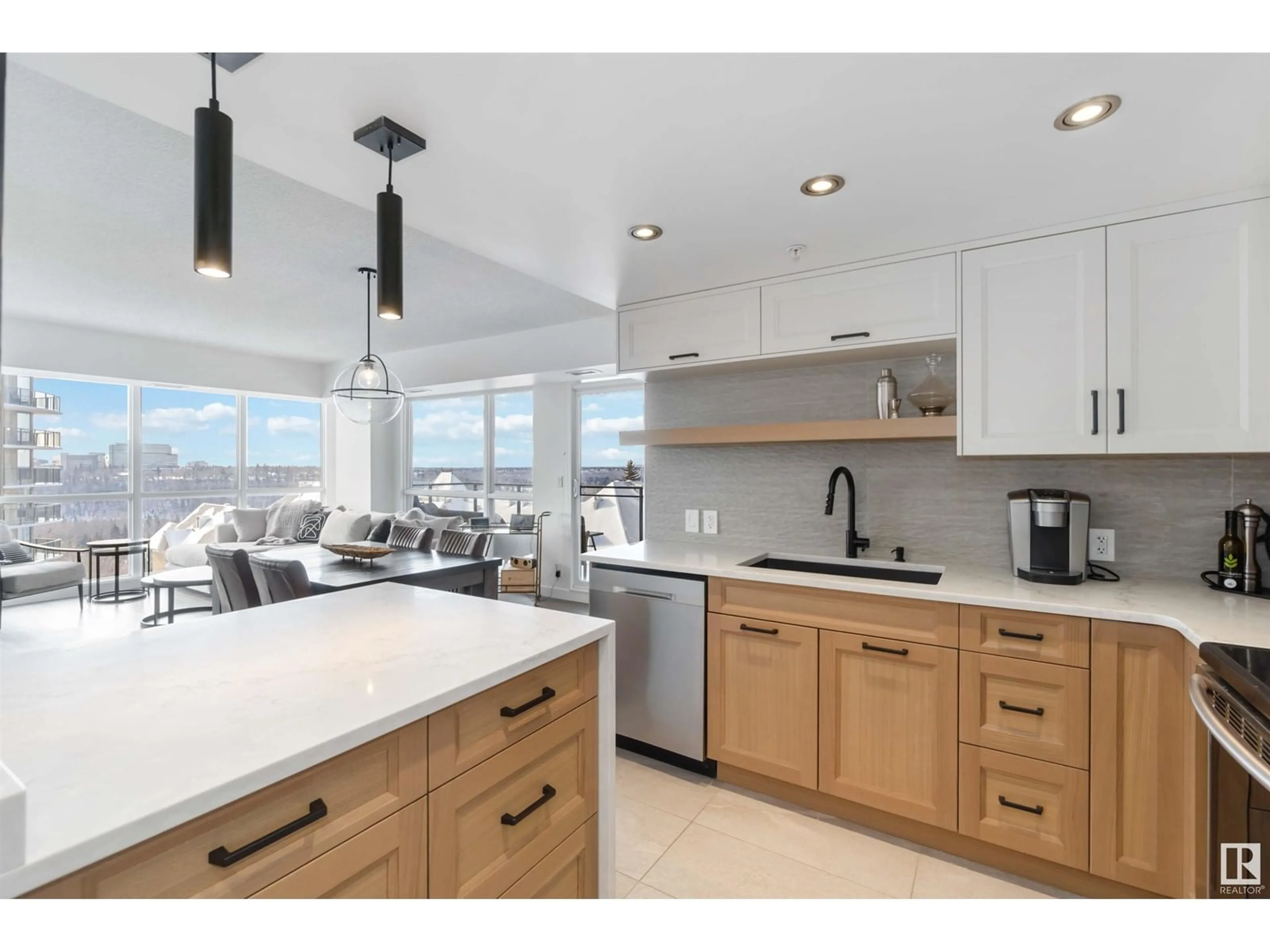 Contemporary kitchen, unknown for #802 - 10046 117 ST, Edmonton Alberta T5K1X2