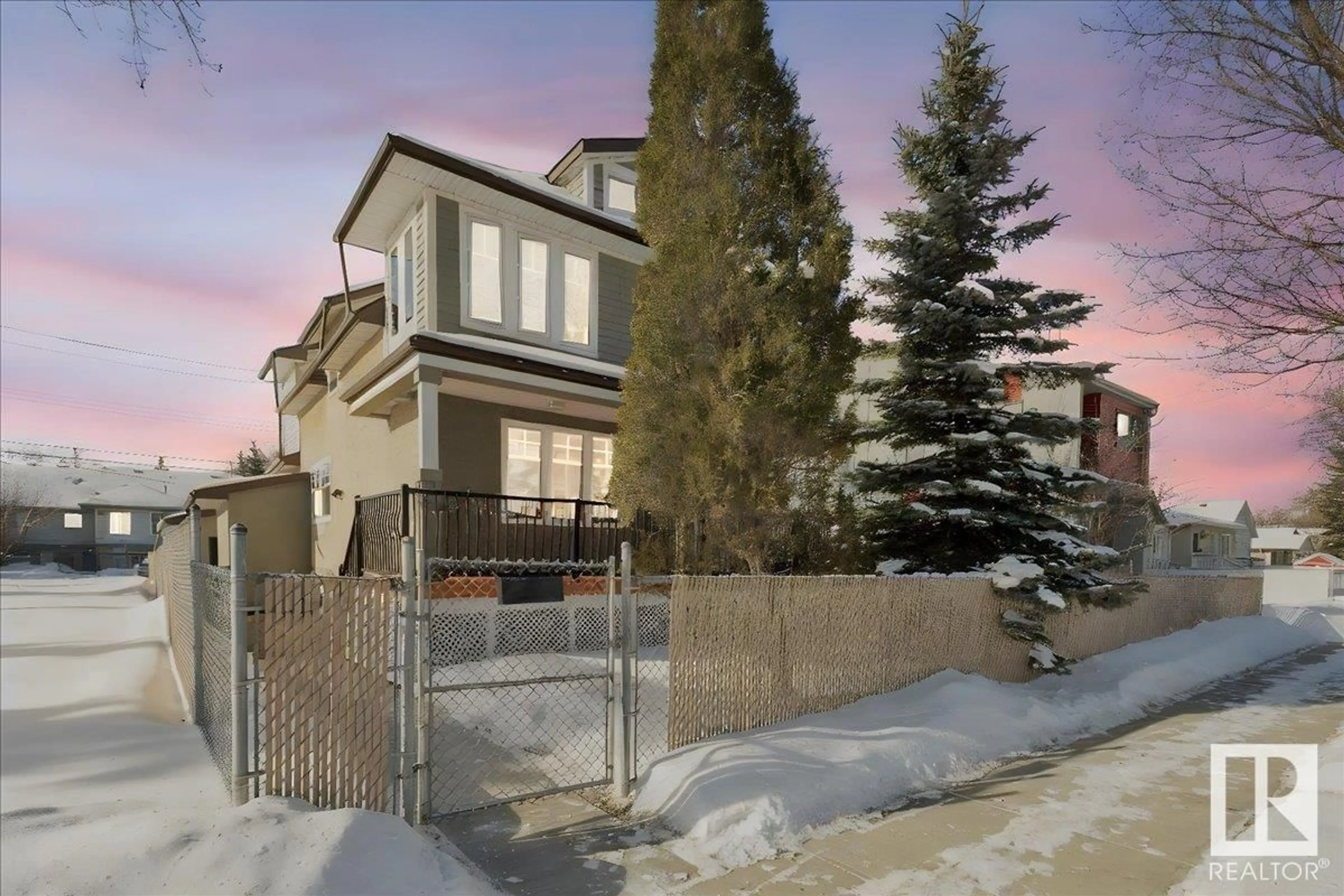 Unknown for 11910 76 ST, Edmonton Alberta T5B2C7