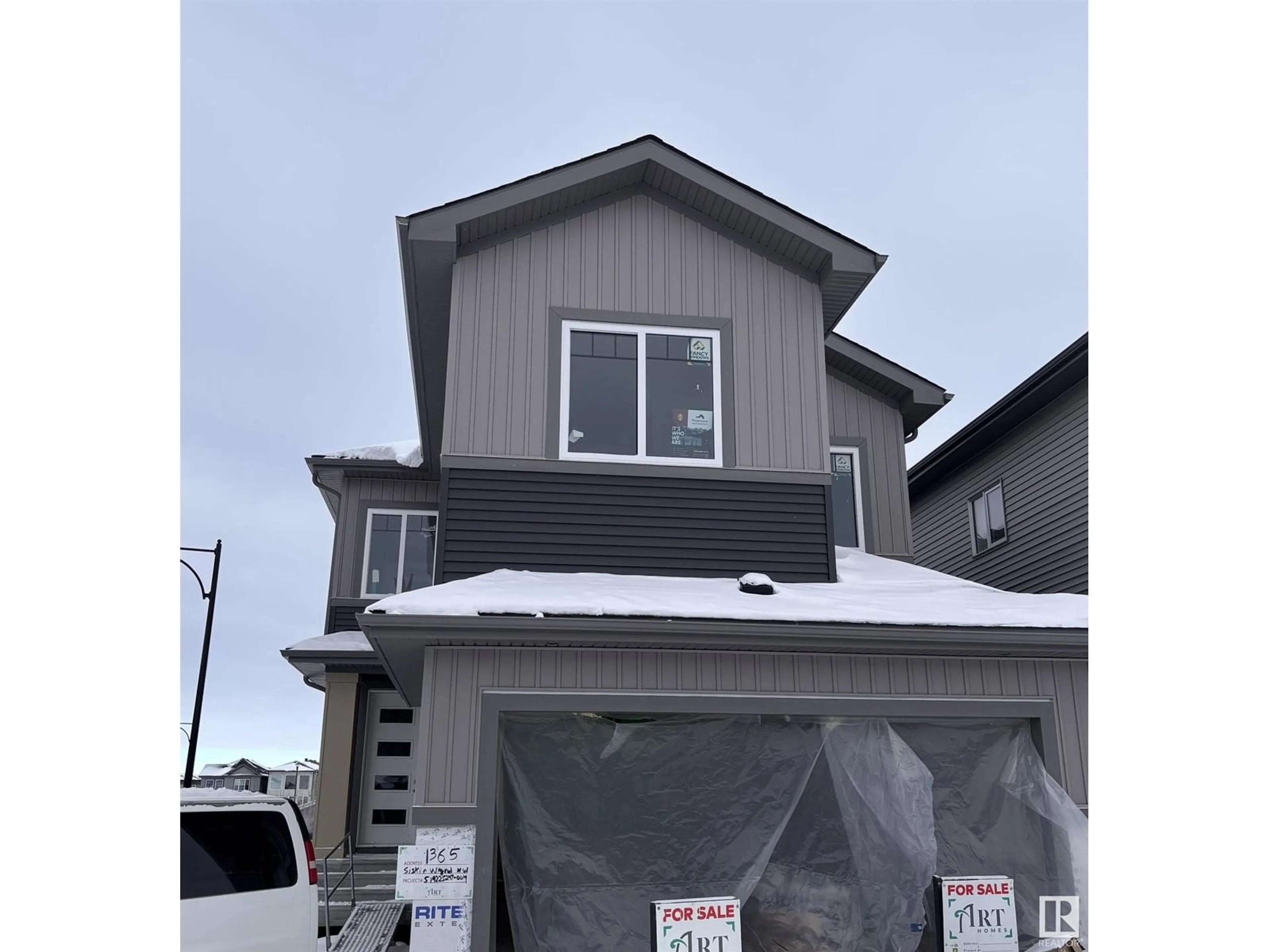 Home with vinyl exterior material, unknown for 1365 SISKIN WD NW, Edmonton Alberta T5S0R3