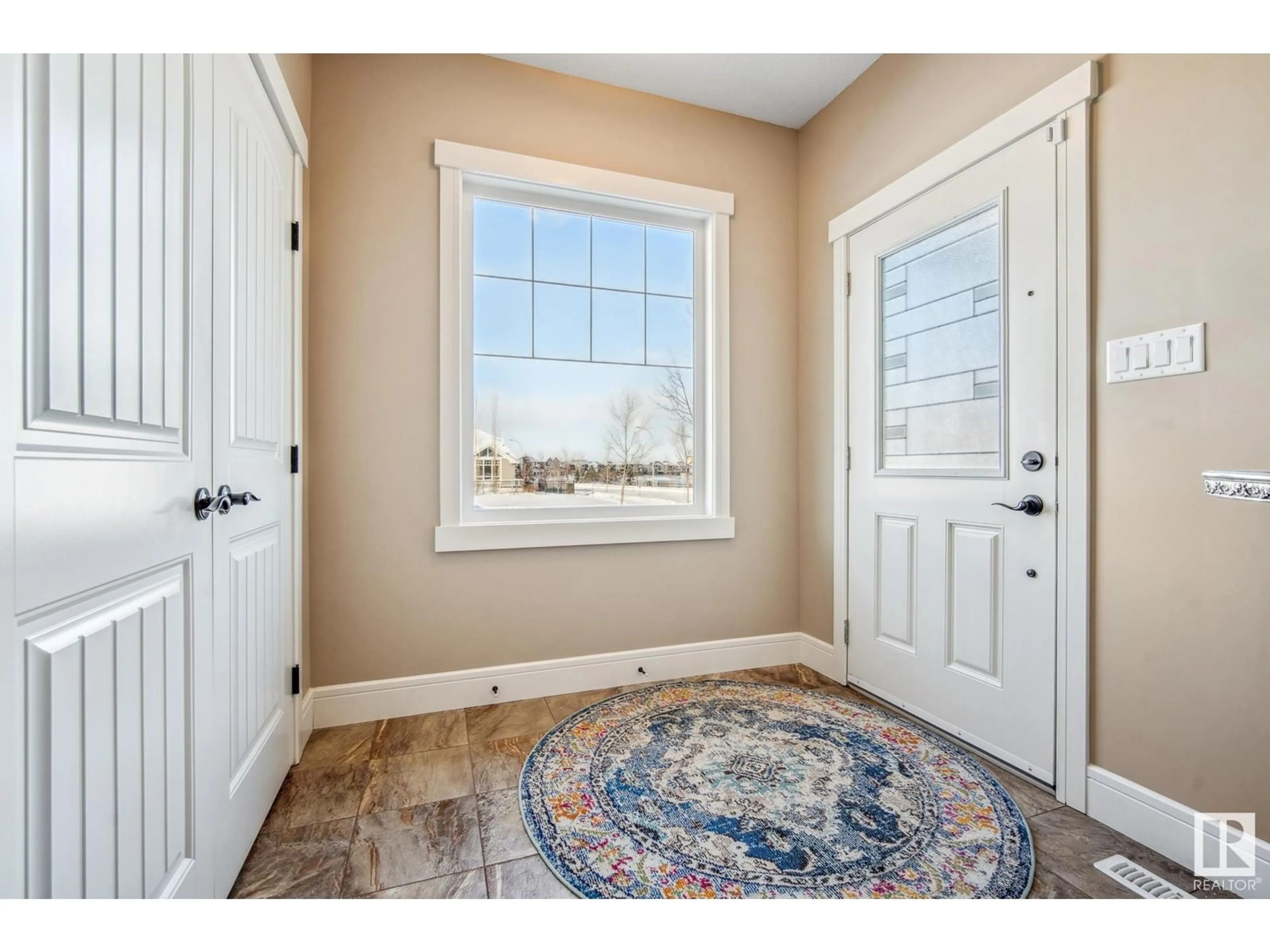 Indoor entryway for 301 AMPTON COURT, Sherwood Park Alberta T8H0W1