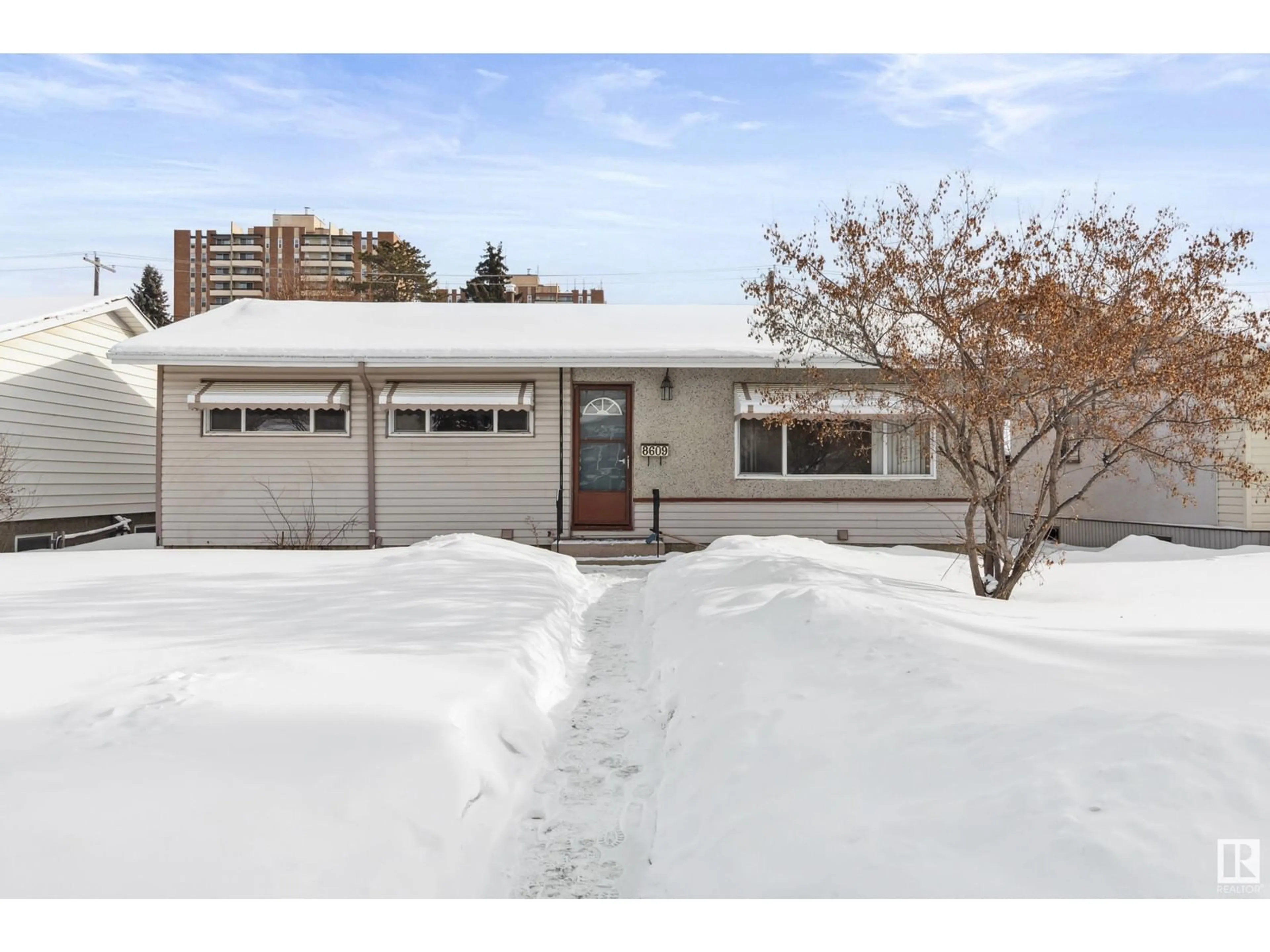 Unknown for 8609 157 ST NW, Edmonton Alberta T5R2A3