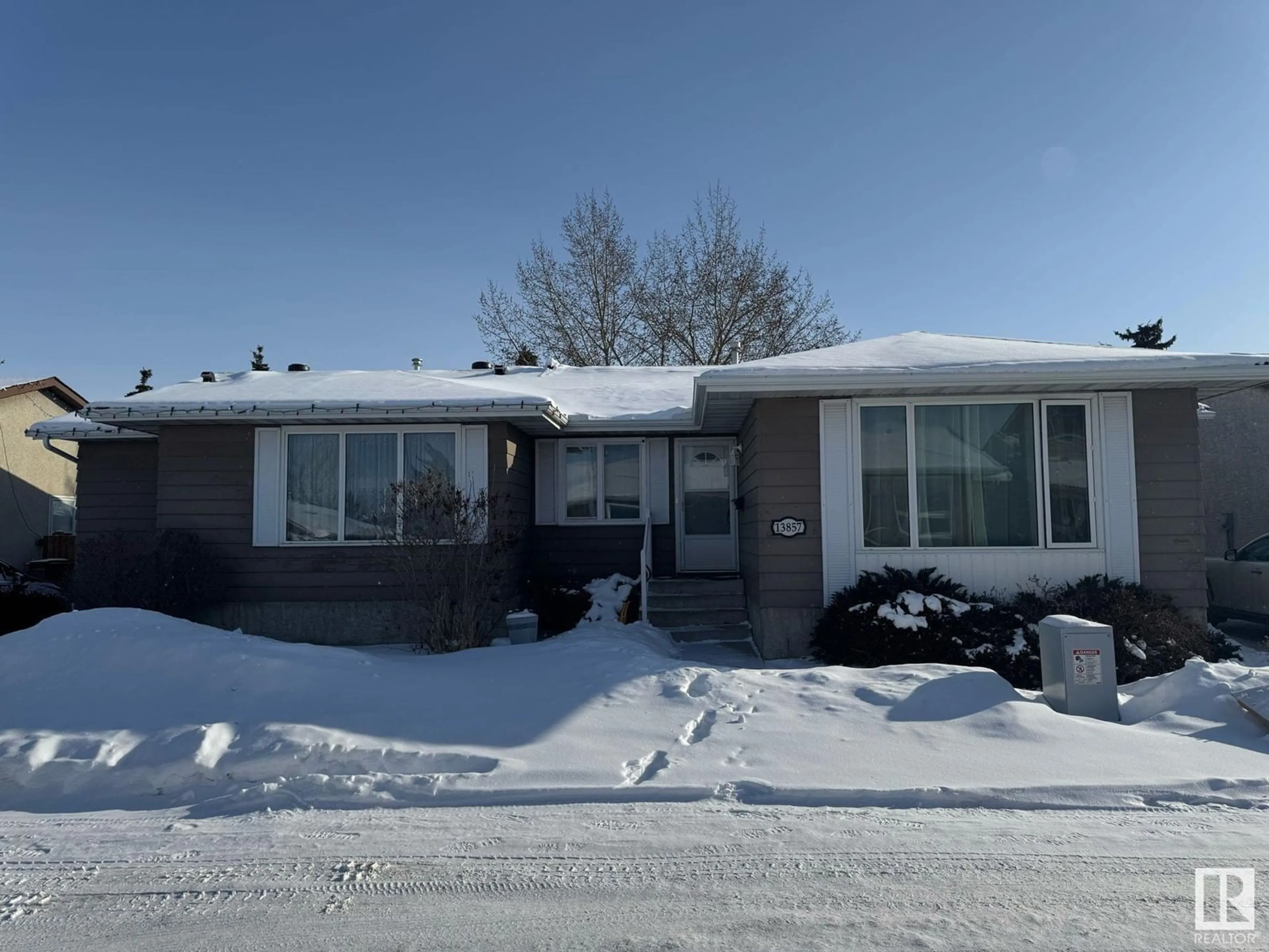 Unknown for 13857 114 ST NW, Edmonton Alberta T5X4A1