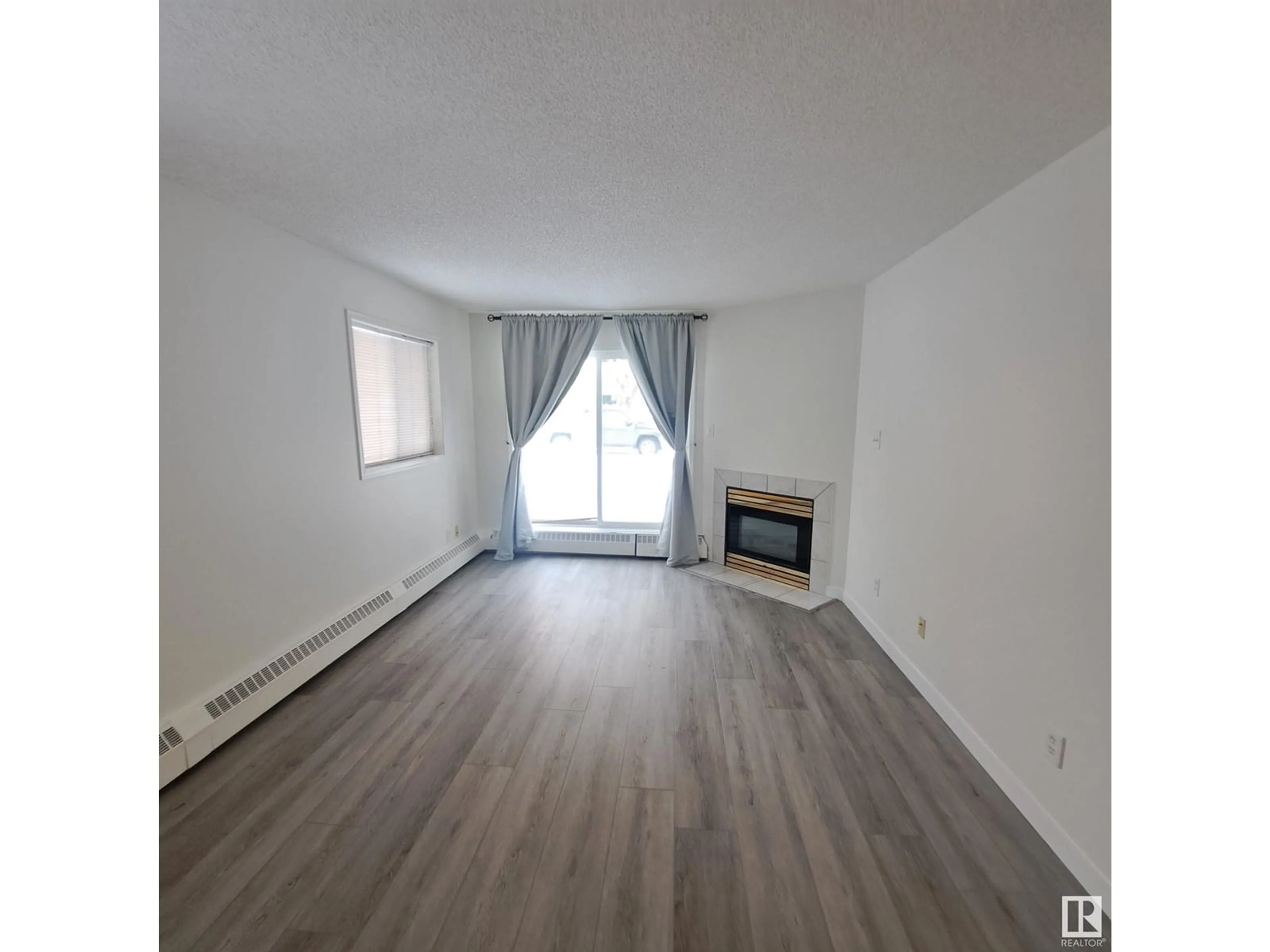 A pic of a room for #103 - 10810 86 AV, Edmonton Alberta T6E2N2