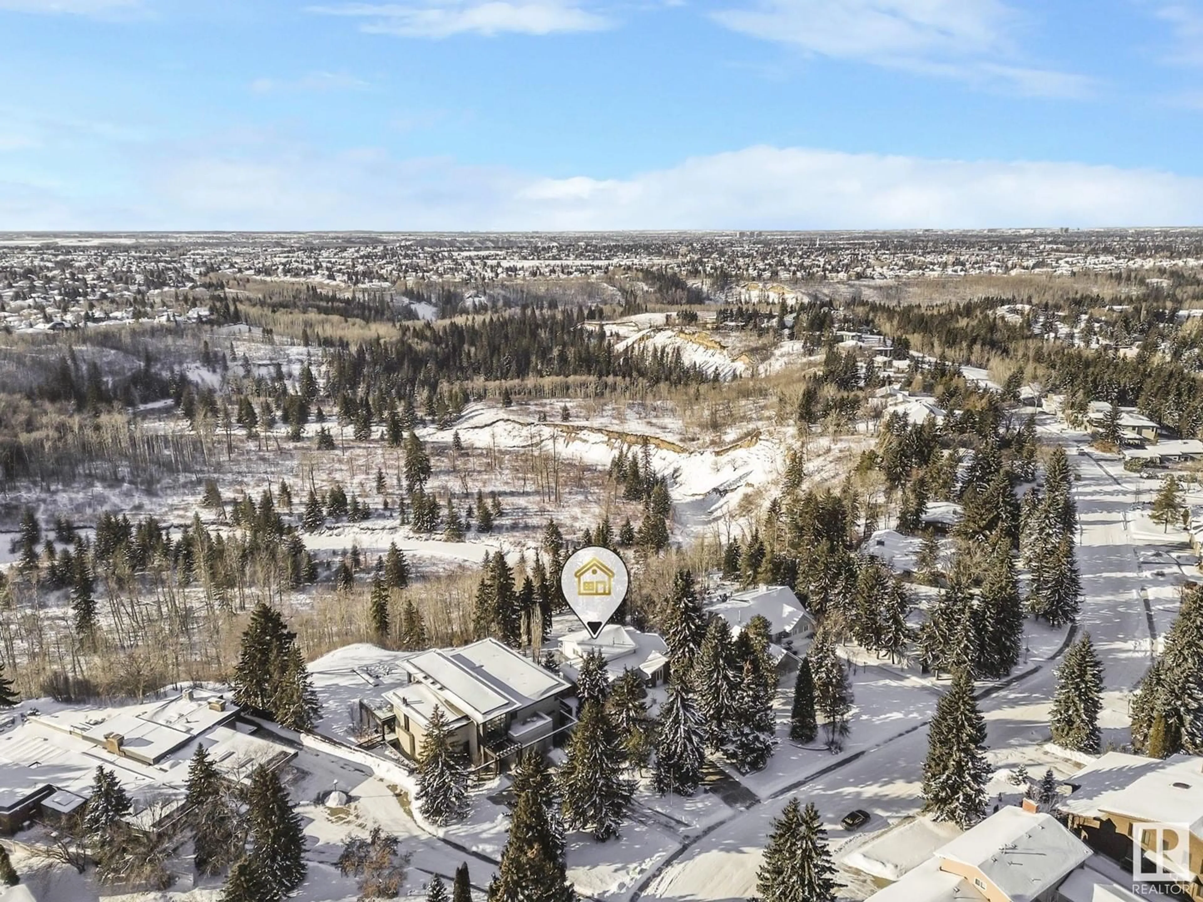 A pic from outside/outdoor area/front of a property/back of a property/a pic from drone, forest/trees view for 63 WESTBROOK DR NW, Edmonton Alberta T6J2C8