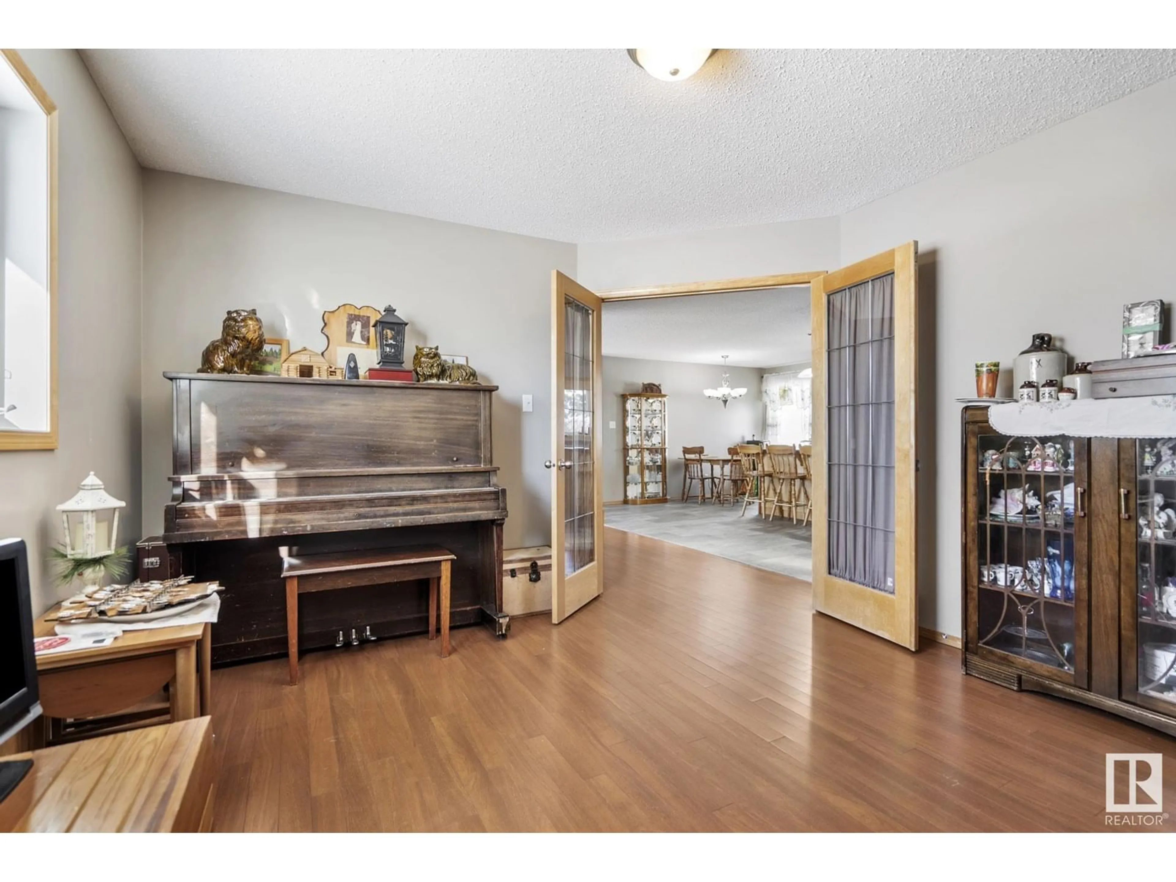 Indoor foyer for 61229 Rge Rd 483, Rural Bonnyville M.D. Alberta T0A1P0