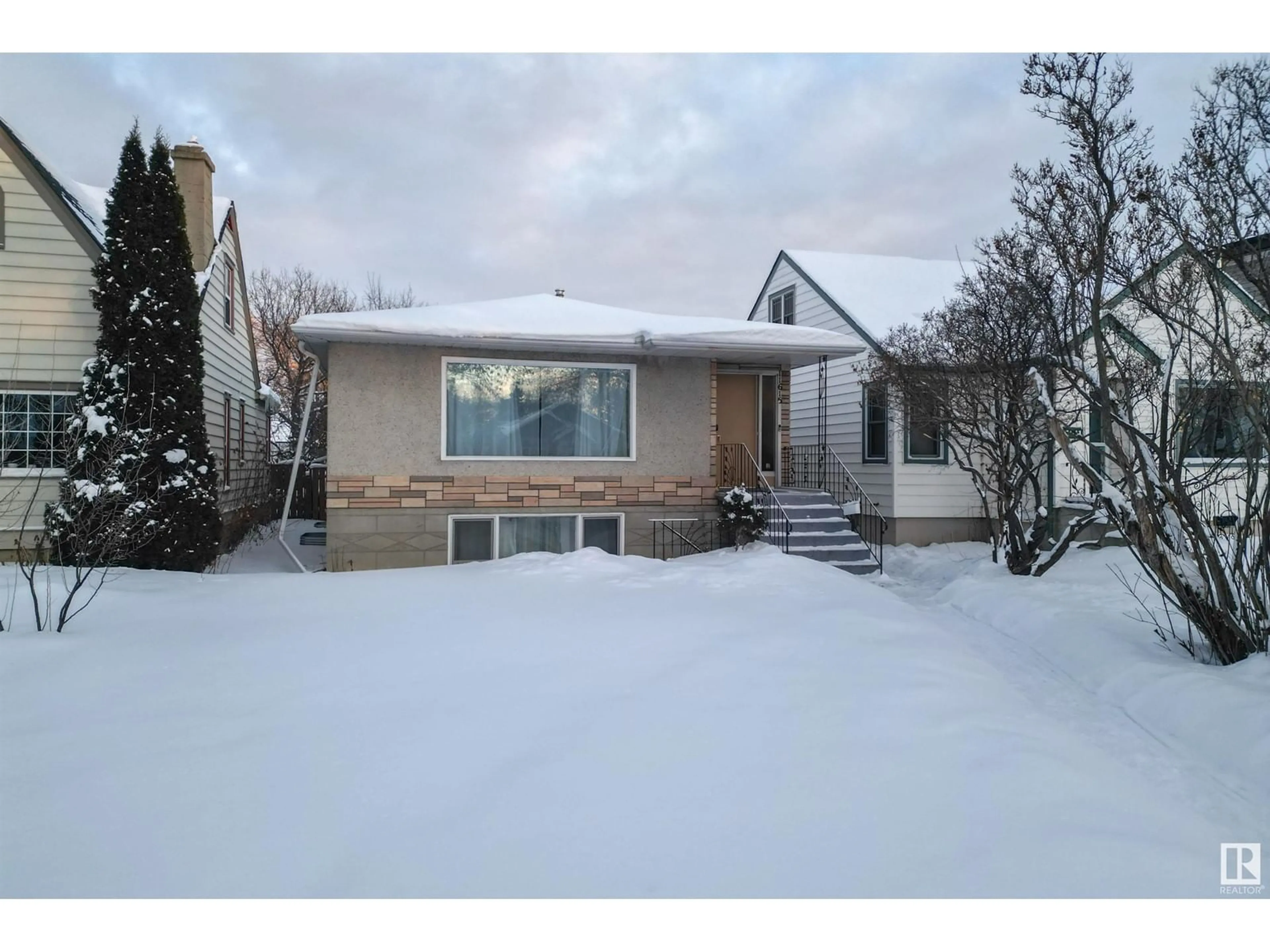 Unknown for 11615 88 ST NW, Edmonton Alberta T5B3R5