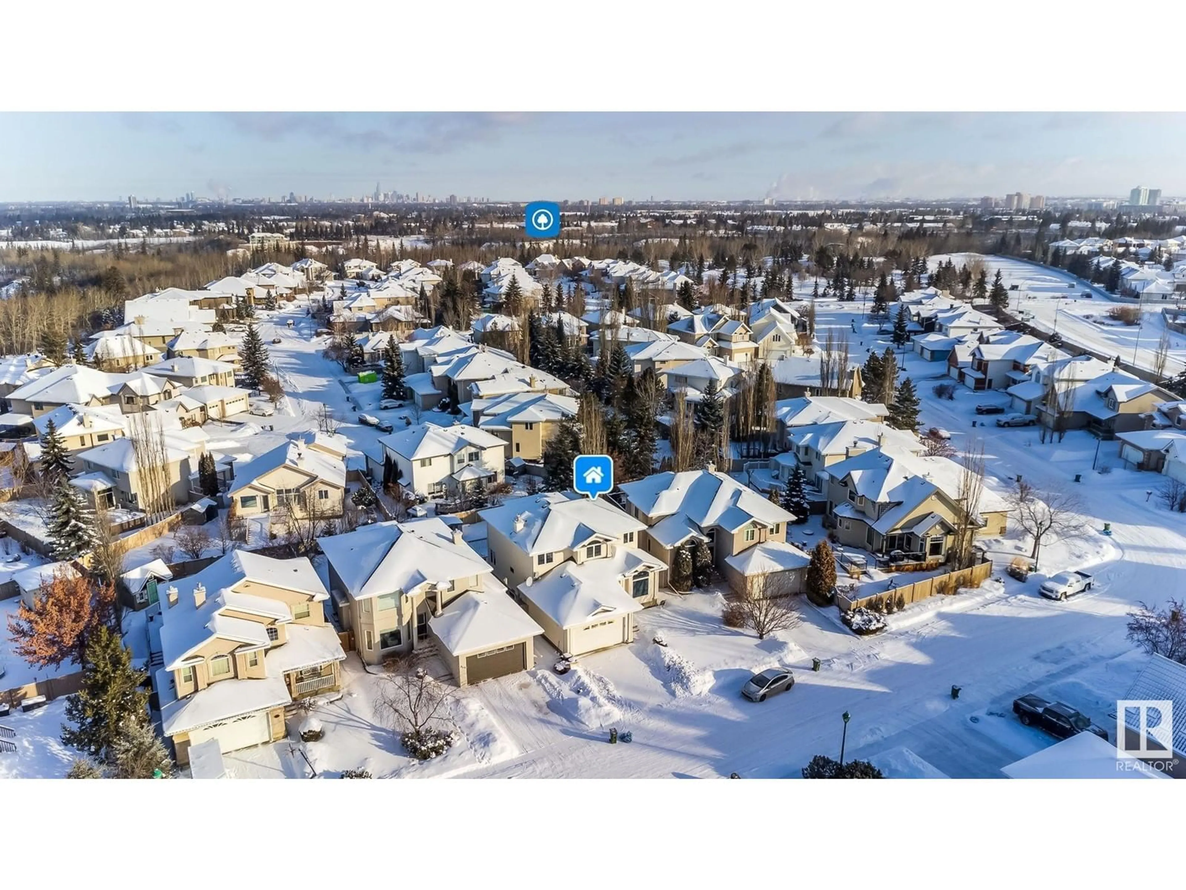 A pic from outside/outdoor area/front of a property/back of a property/a pic from drone, street for 838 TWIN BROOKS CL NW, Edmonton Alberta T6J7G4