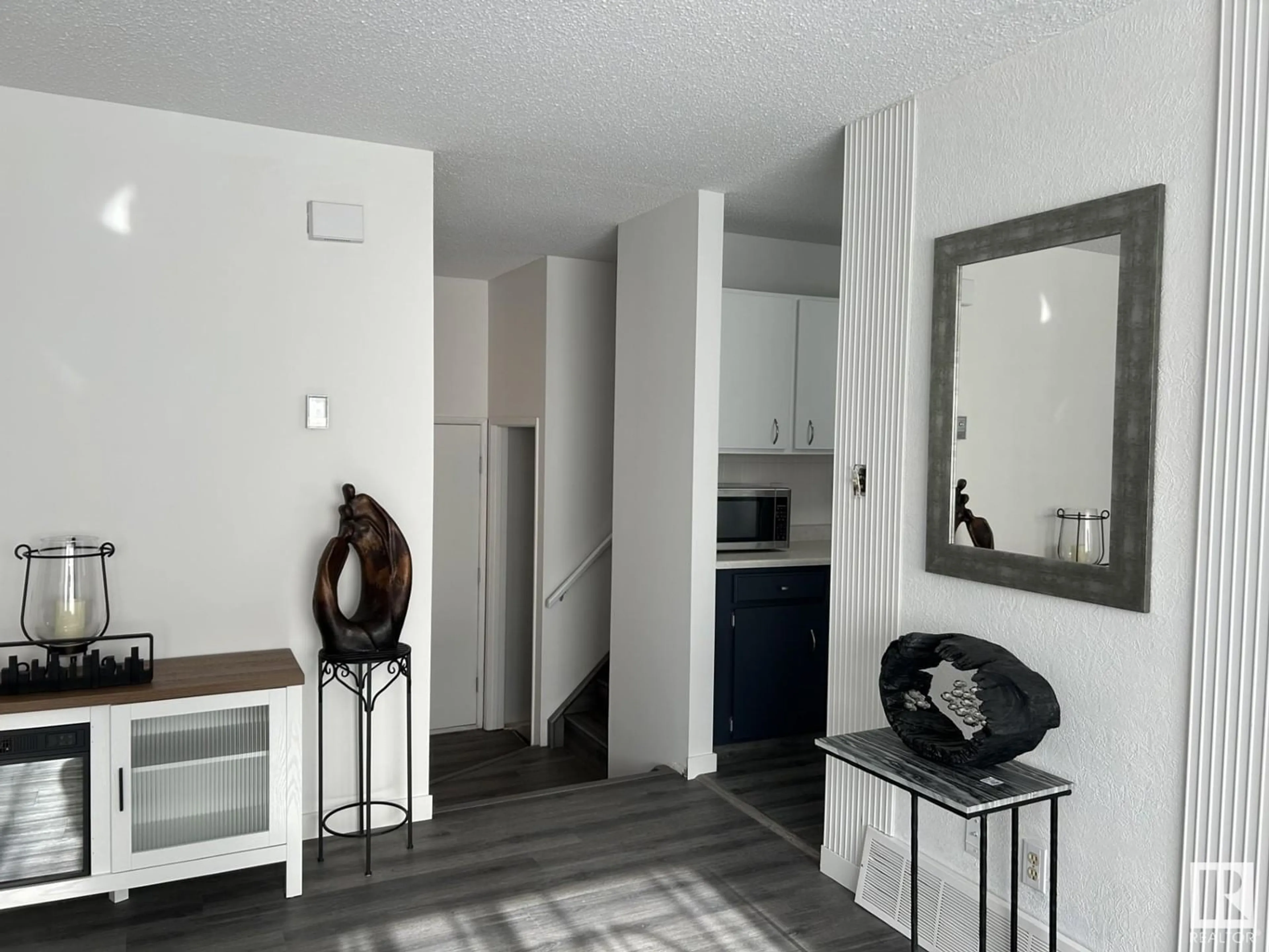 A pic of a room for 288 CALLINGWOOD PL, Edmonton Alberta T5T2C6