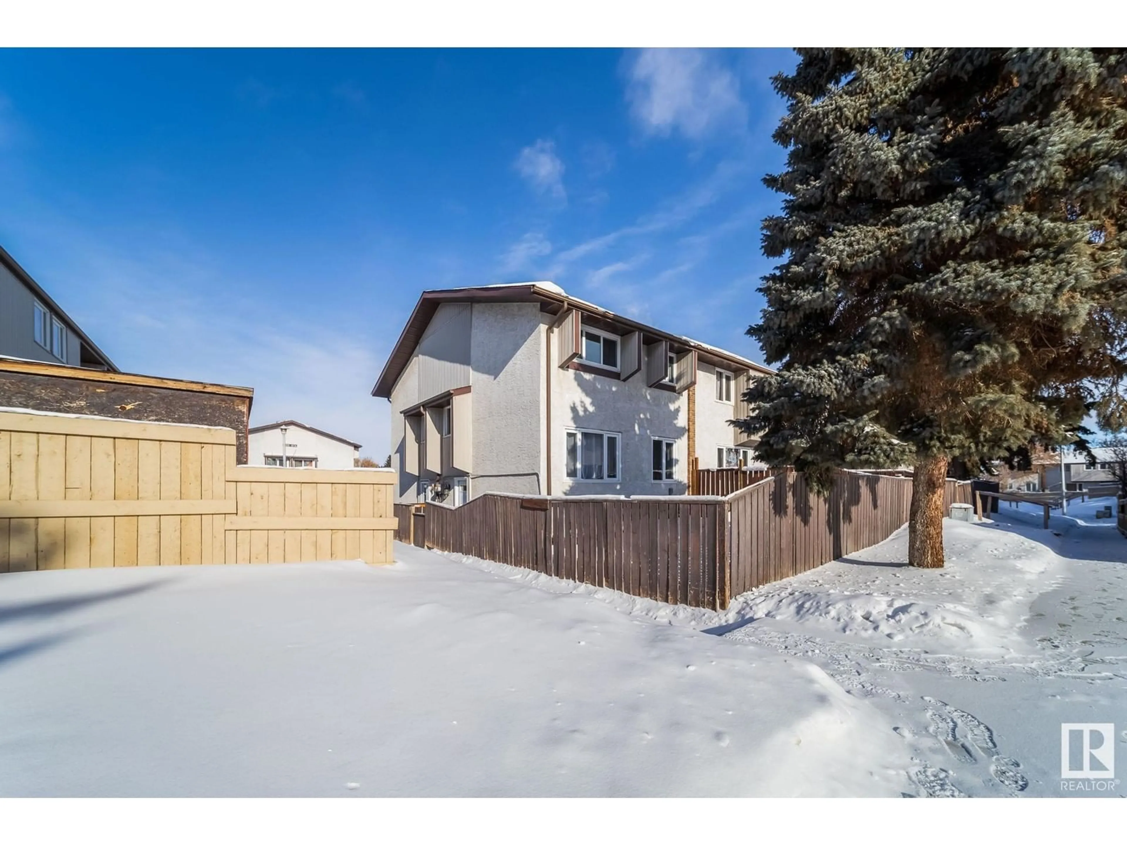 A pic from outside/outdoor area/front of a property/back of a property/a pic from drone, street for #17 14215 82 ST NW, Edmonton Alberta T5E2V7