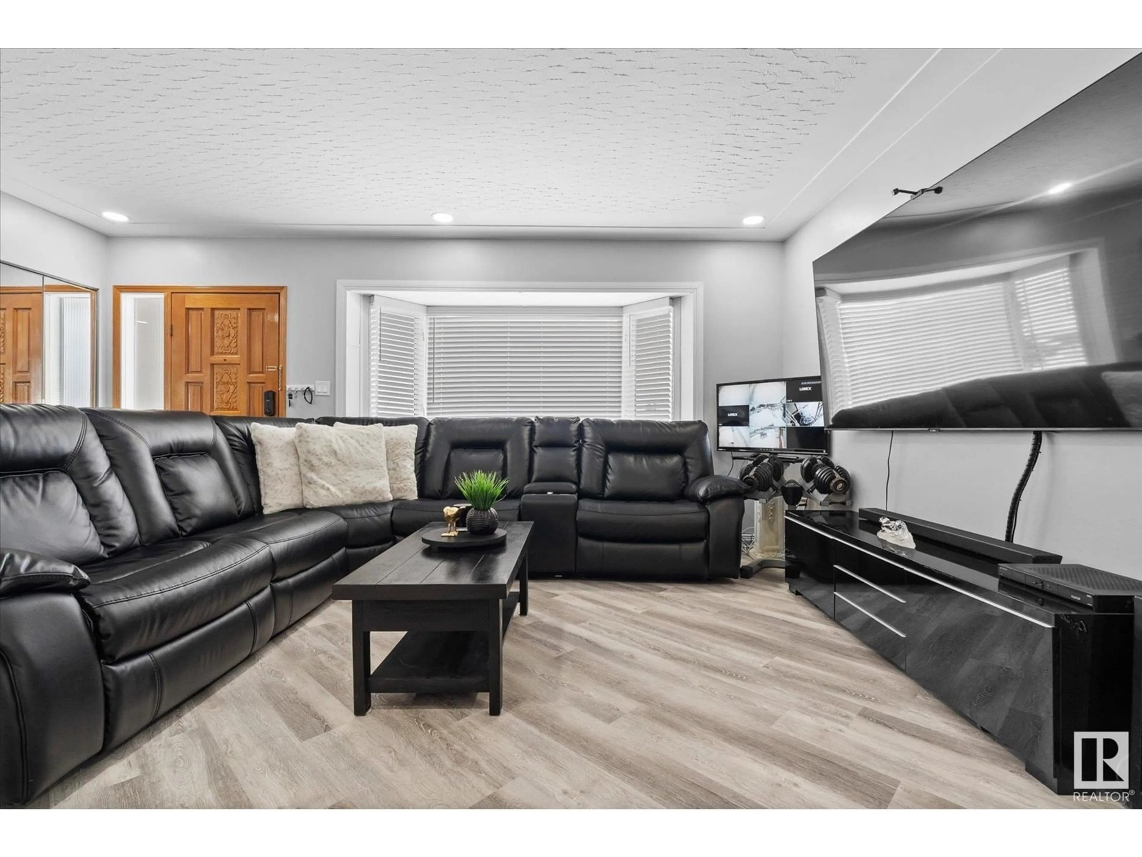 Home theater for 12114 77 ST NW, Edmonton Alberta T5B2G8