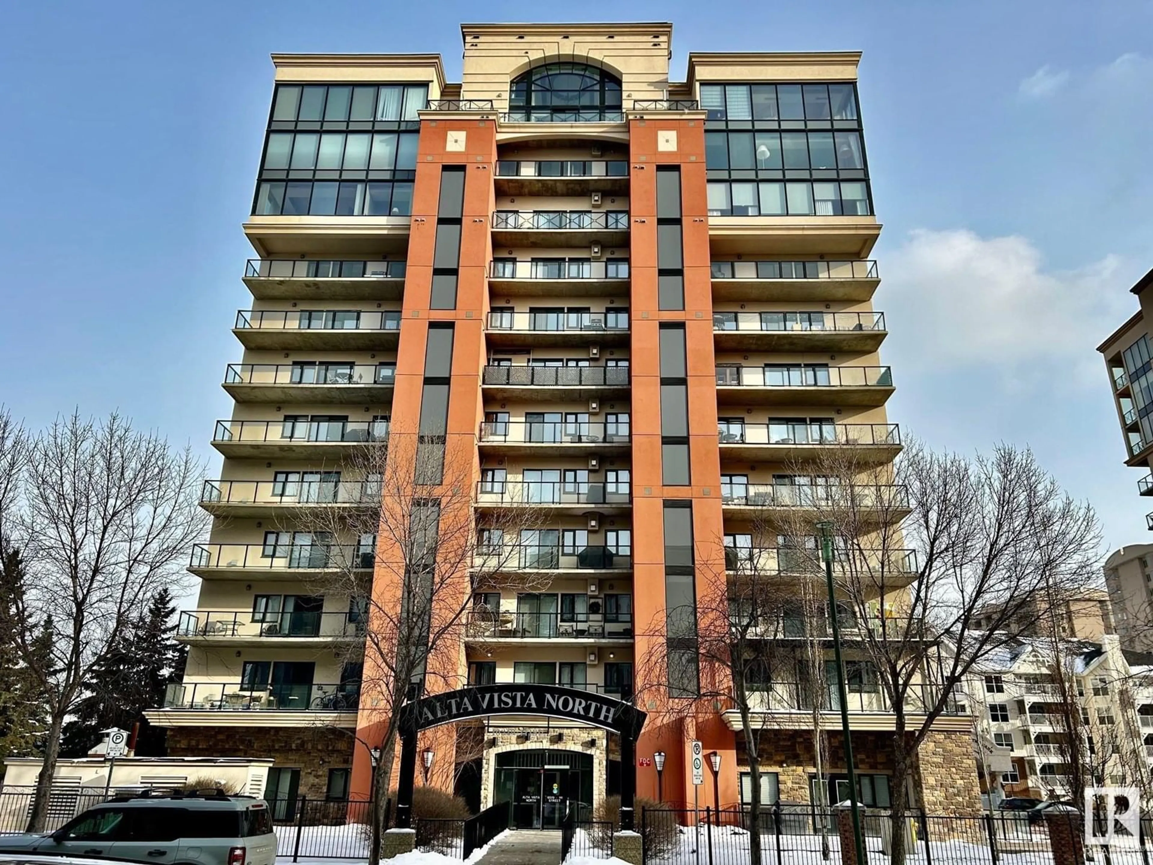 Indoor foyer for 705 - 10319 111 ST NW, Edmonton Alberta T5K0A2