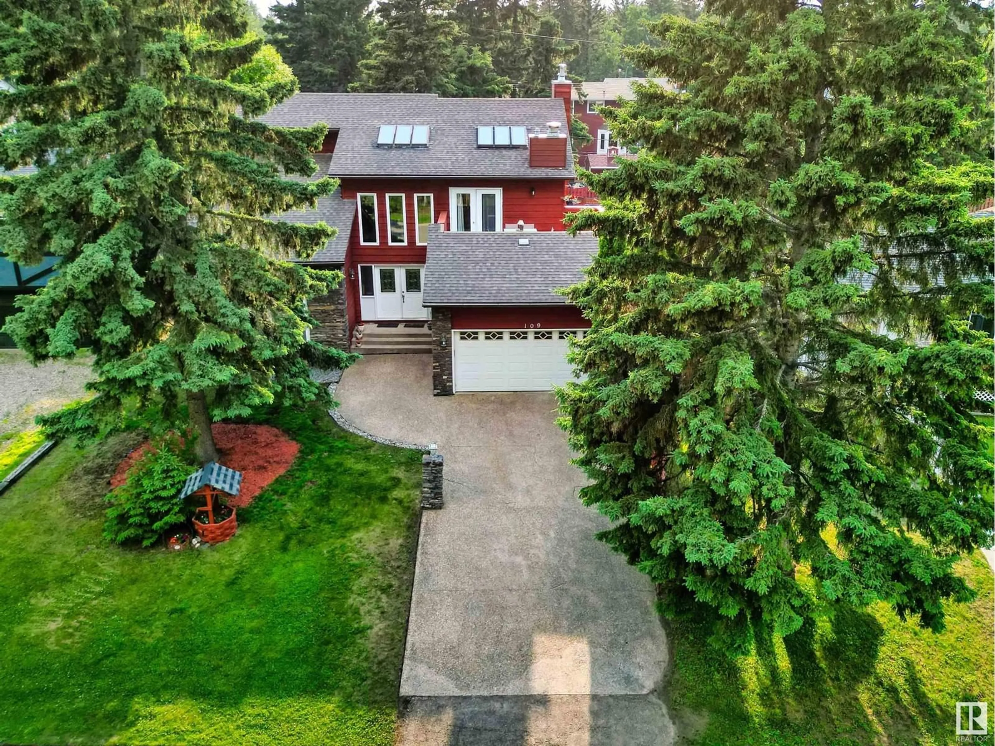 A pic from outside/outdoor area/front of a property/back of a property/a pic from drone, street for 109 Spruce ST, Cold Lake Alberta T9M1E7