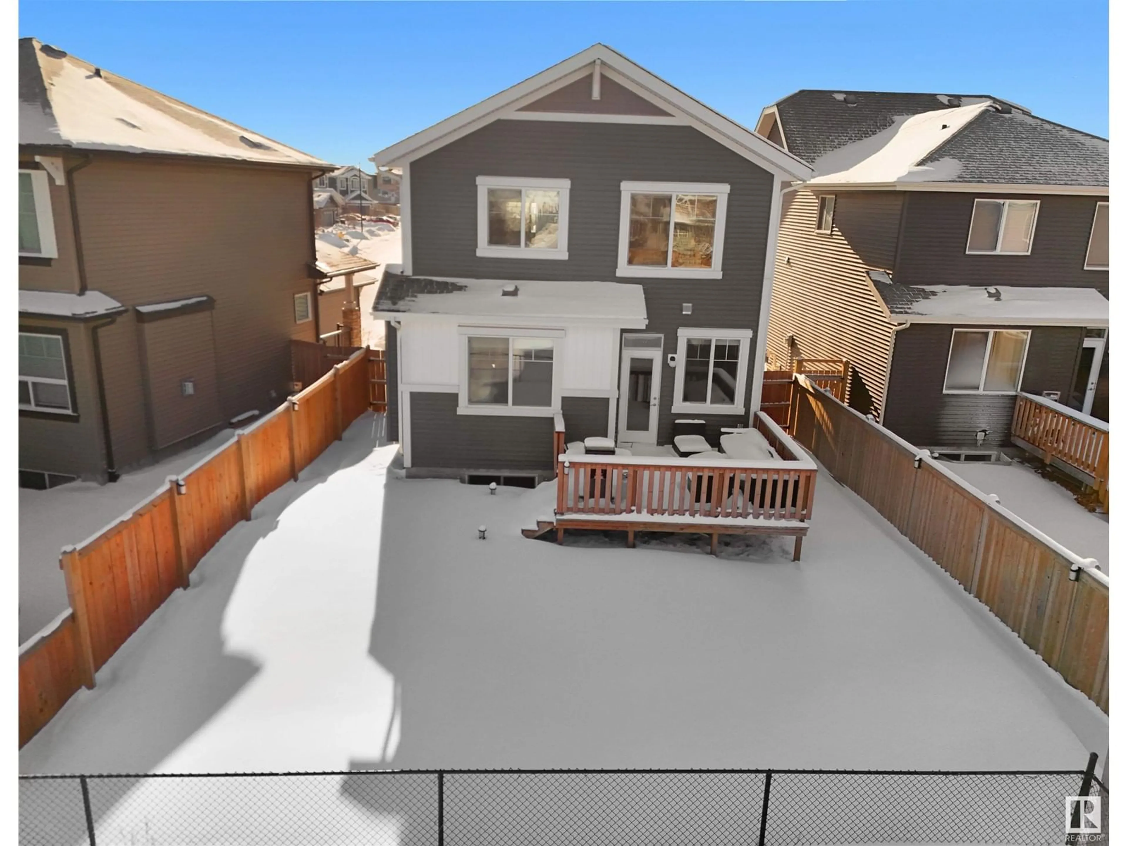 A pic from outside/outdoor area/front of a property/back of a property/a pic from drone, unknown for 5137 Crabapple LI SW SW, Edmonton Alberta T6X0X4