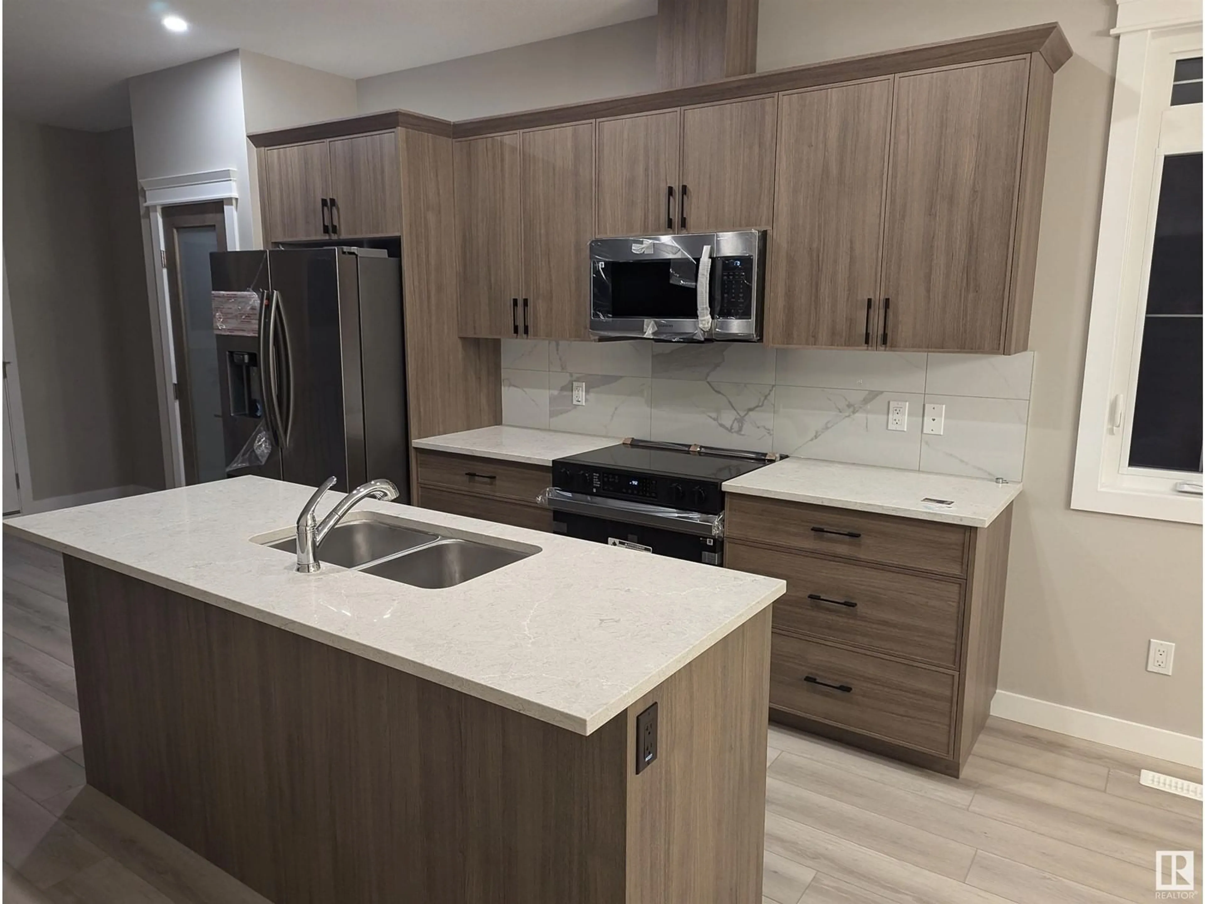 Open concept kitchen, unknown for 6014 Naden LD NW, Edmonton Alberta T5E6X6