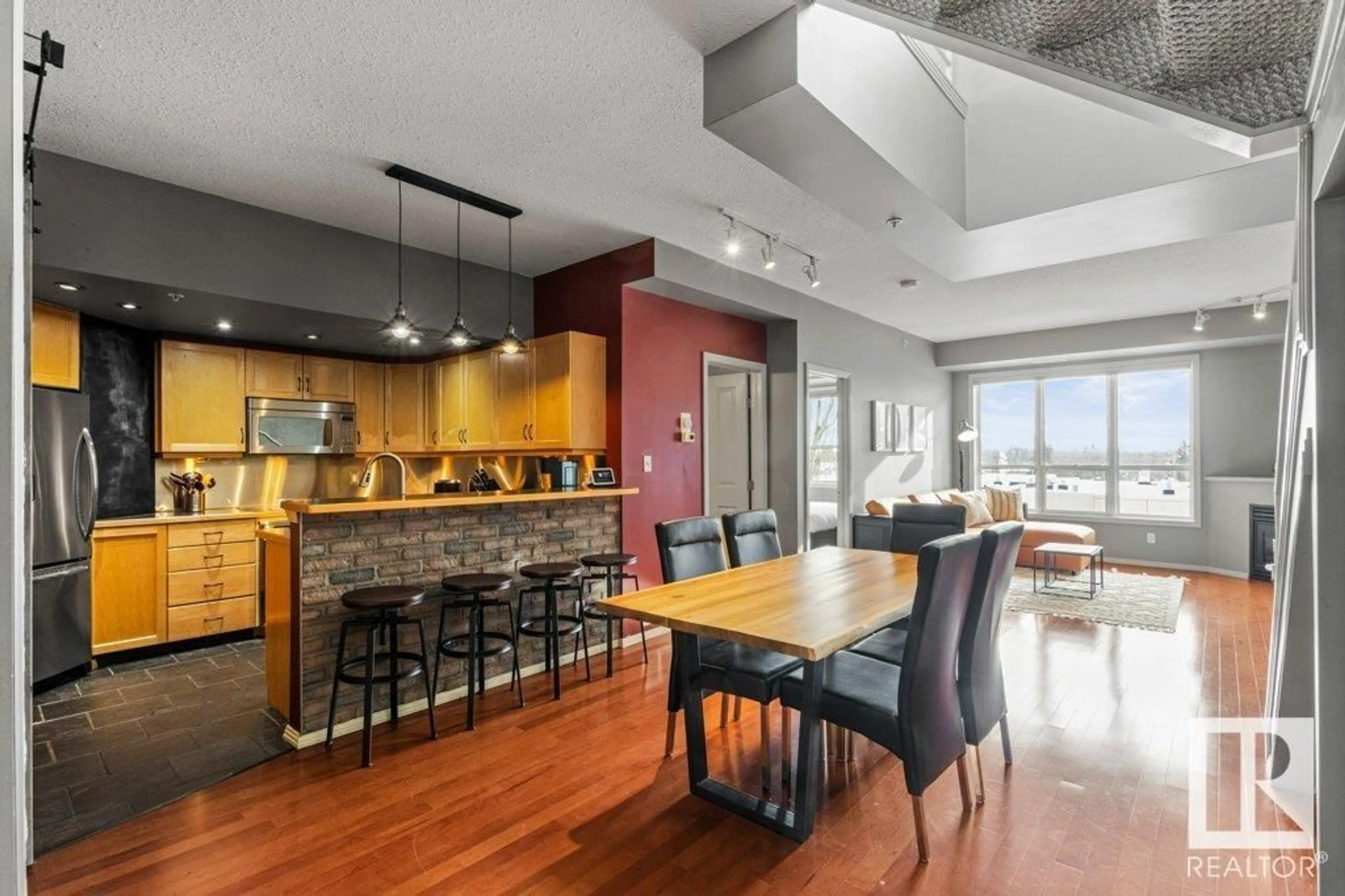 Open concept kitchen, unknown for #407 10711 83 AV NW, Edmonton Alberta T6E2E5