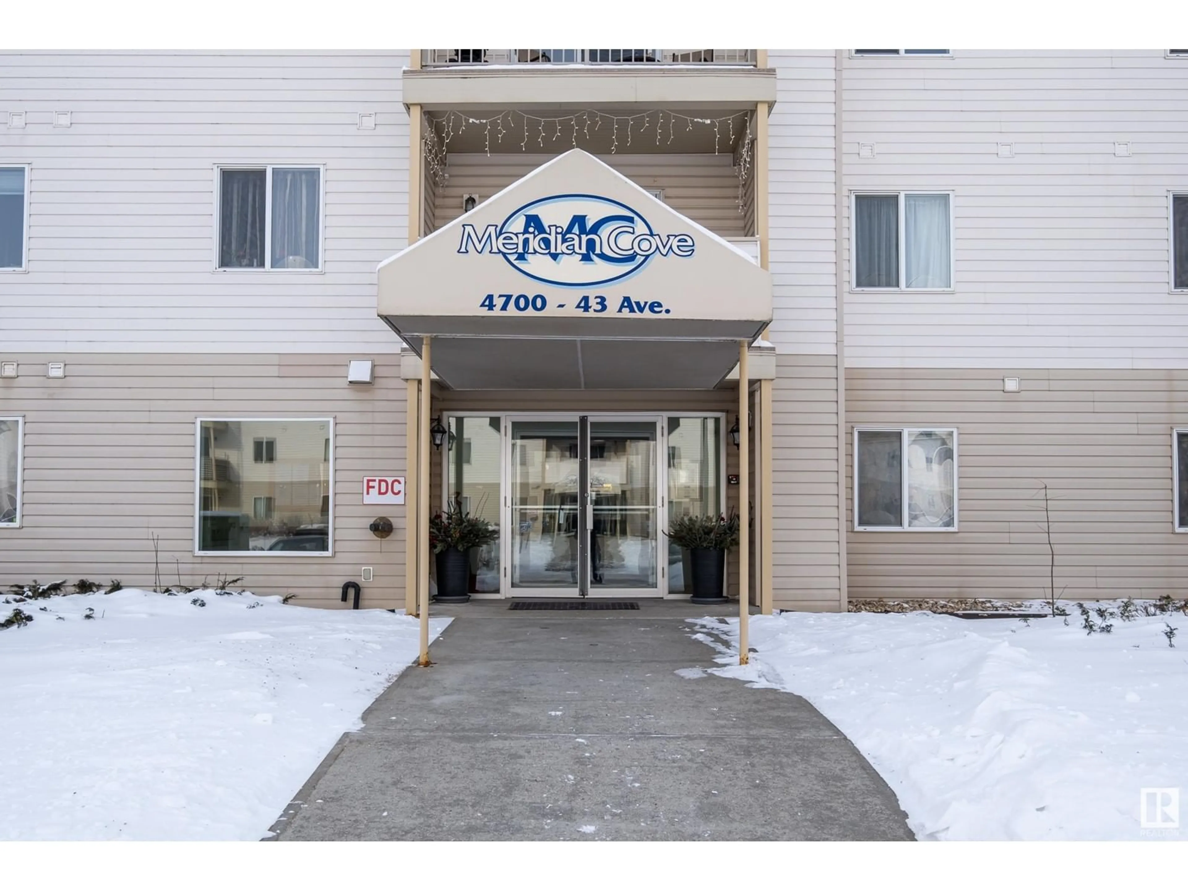 Indoor foyer for #412 4700 43 AV, Stony Plain Alberta T7S2S6