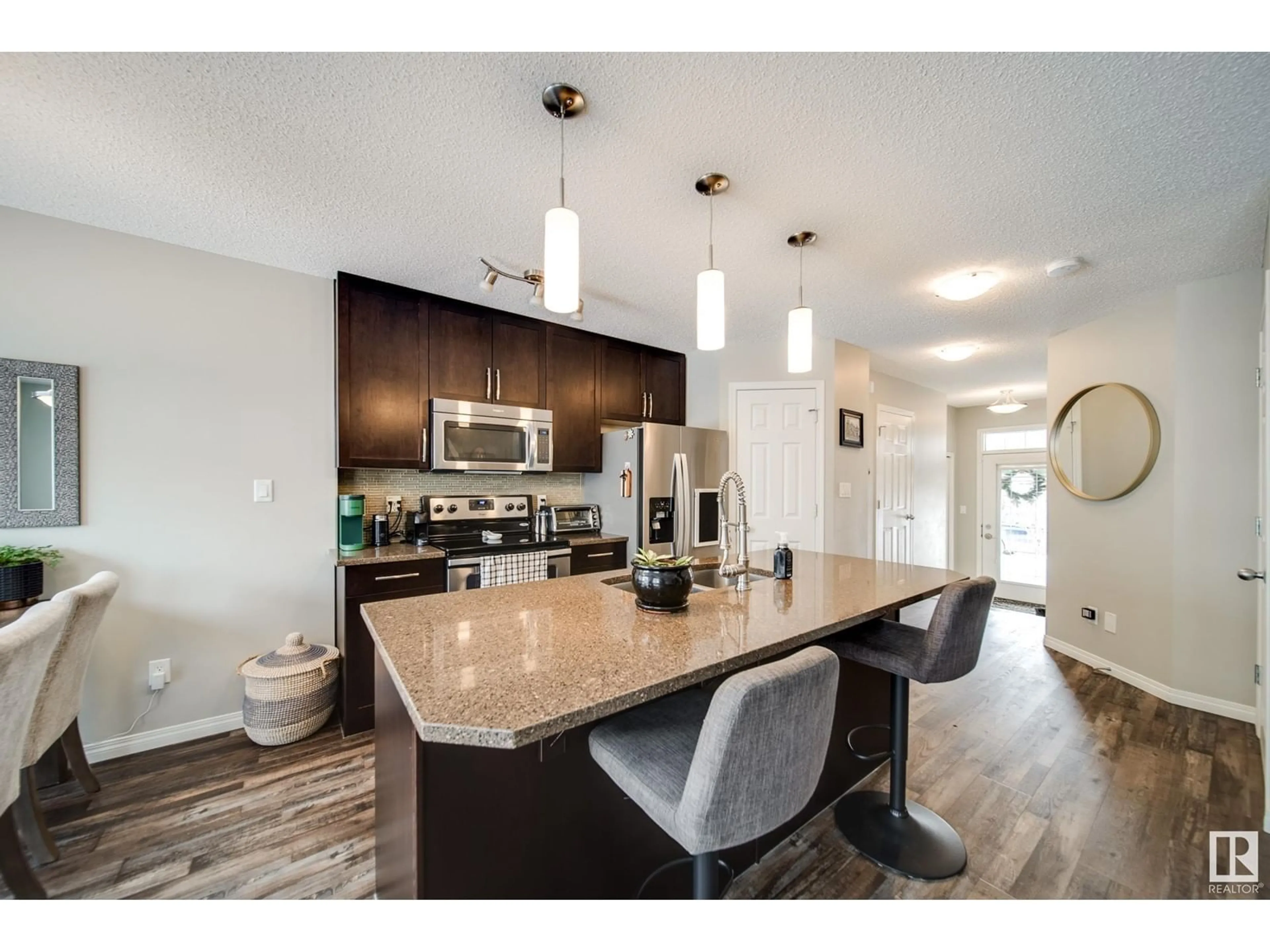 Open concept kitchen, unknown for 1733 CHAPMAN WY SW, Edmonton Alberta T6W2E8