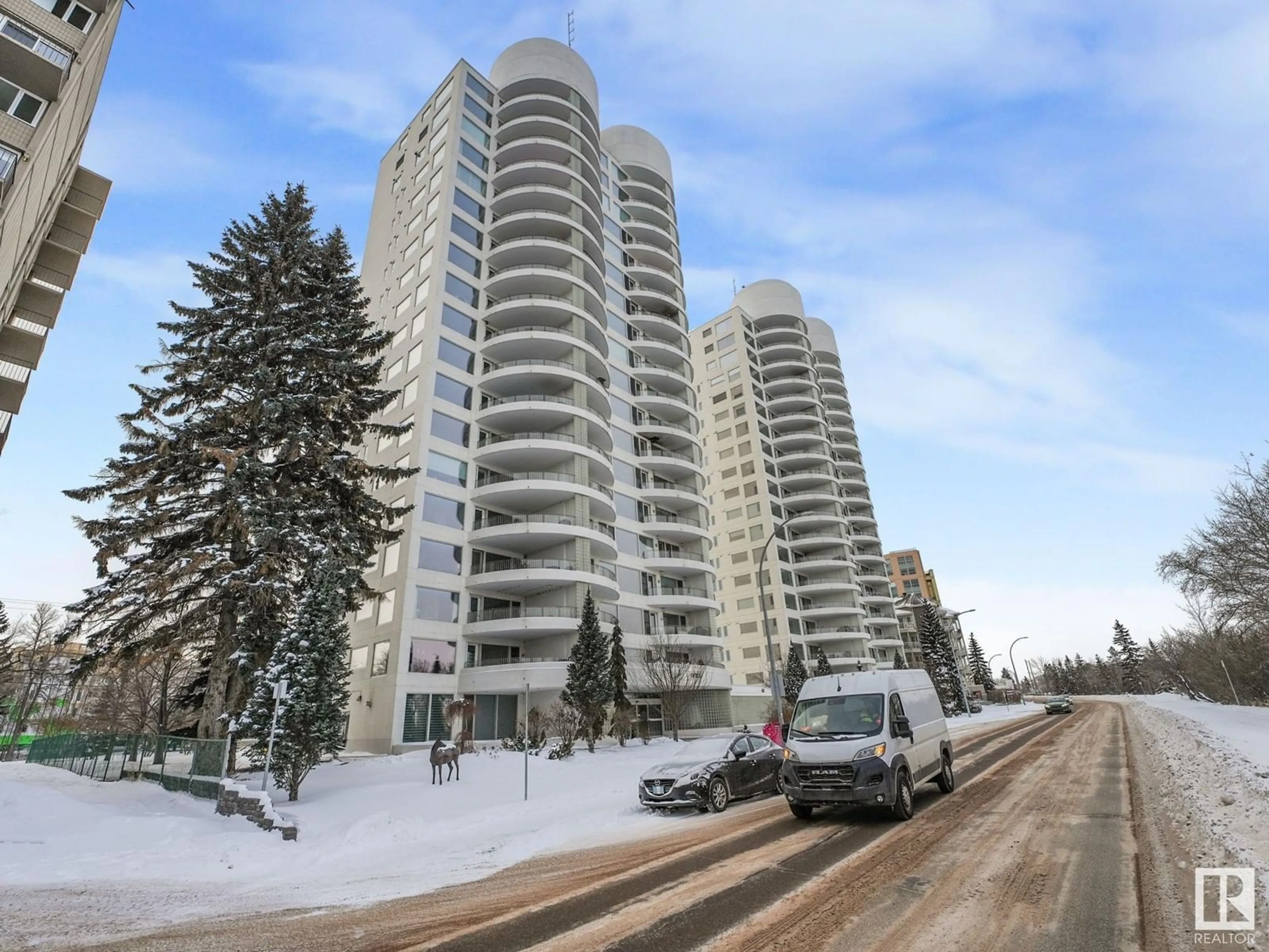 Unknown for #401 10721 SASKATCHEWAN DR NW, Edmonton Alberta T6E6J5