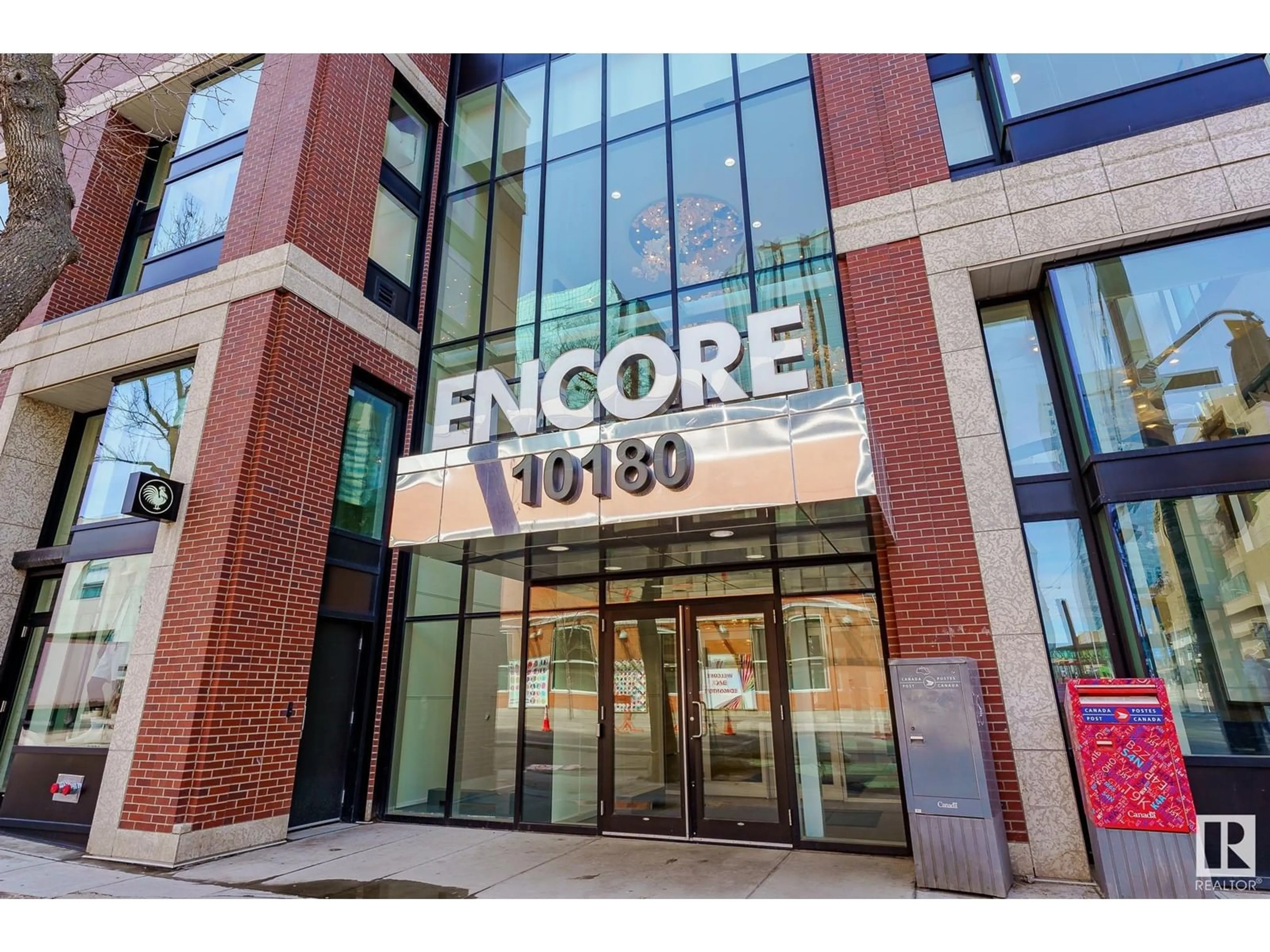 Indoor foyer for 1904 - 10180 103 ST, Edmonton Alberta T5J0L1