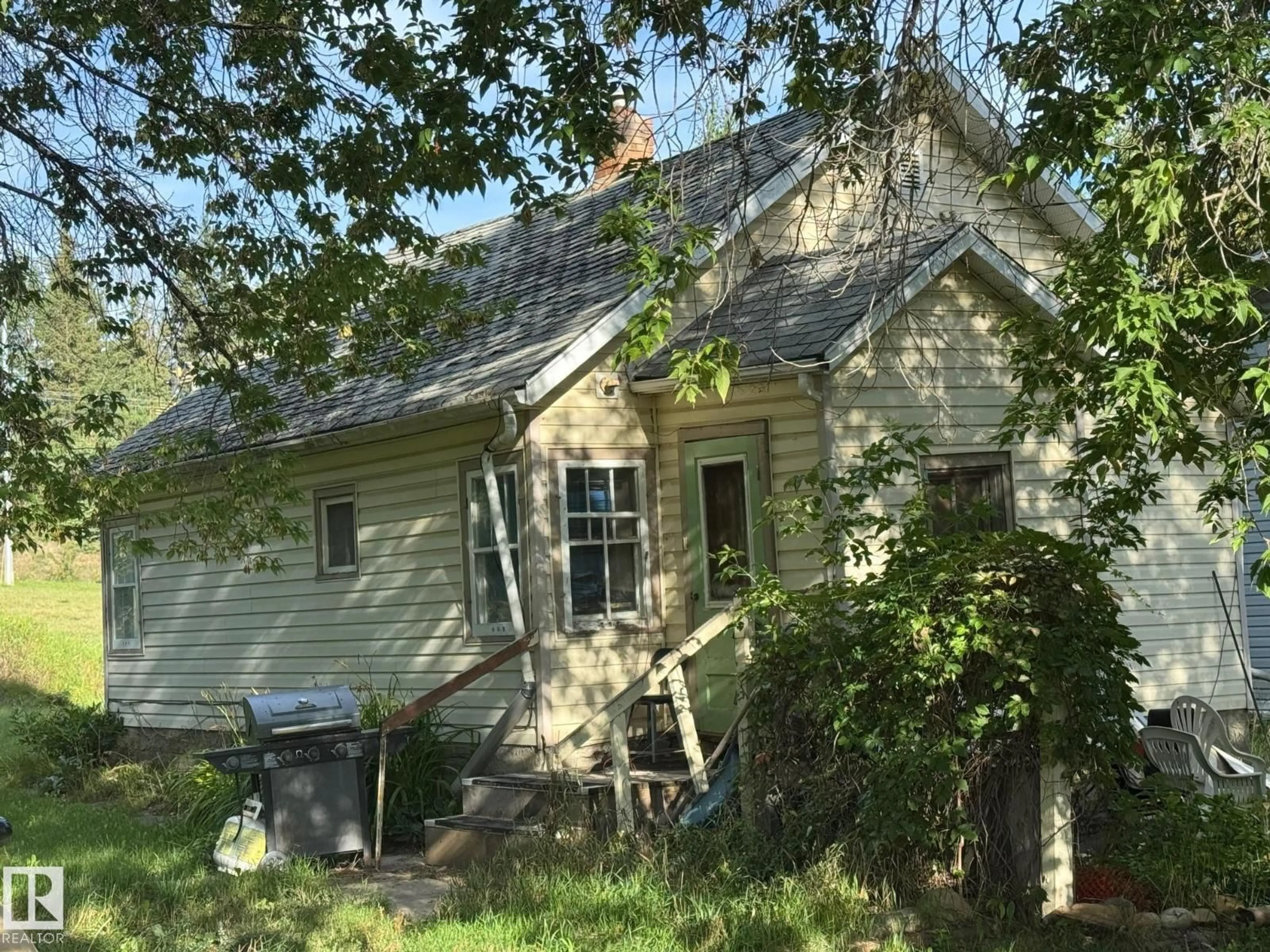 Unknown for 4712 50 ST, Athabasca Town Alberta T9S1R1