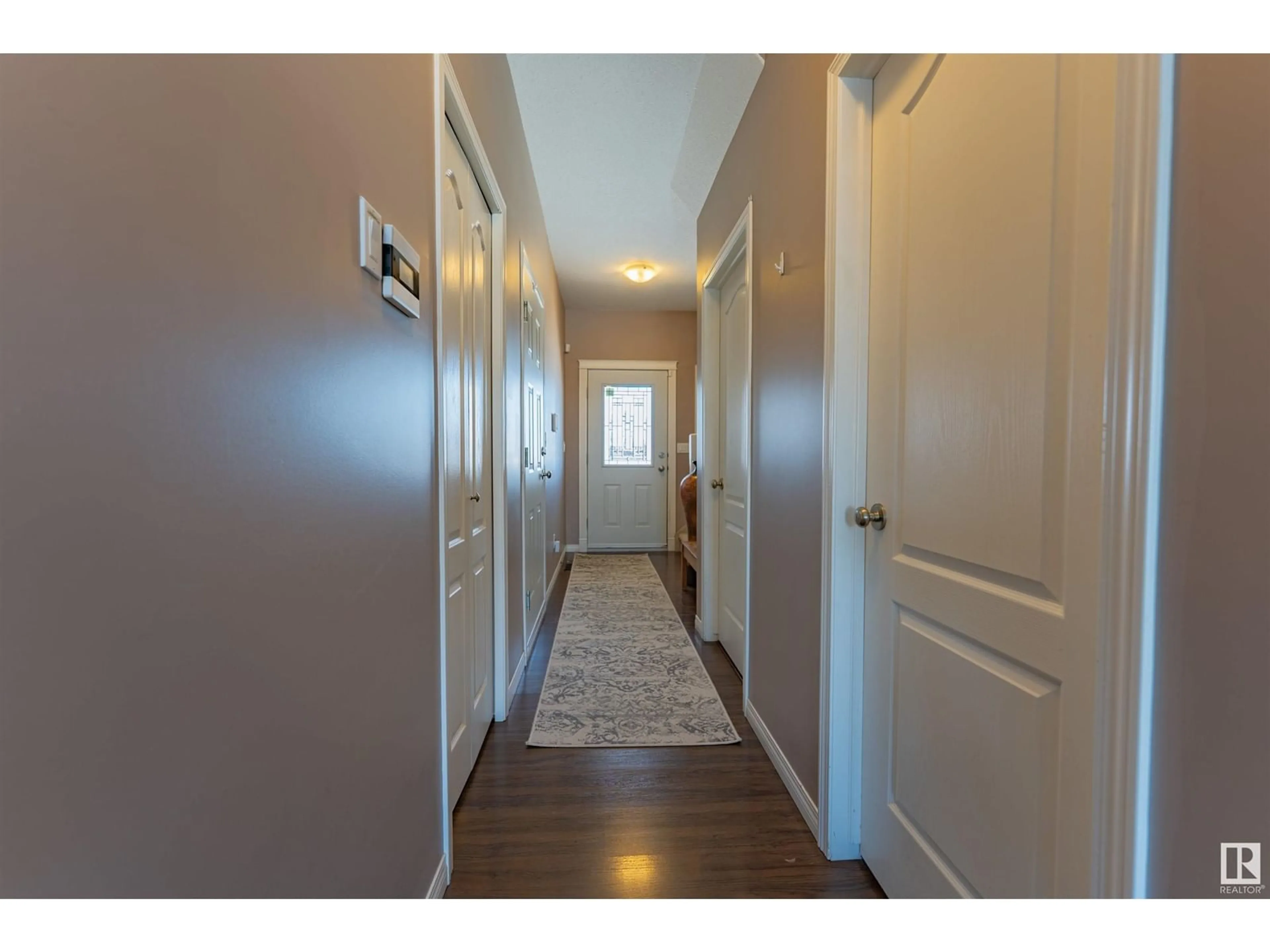 Indoor entryway for 6707B 47 ST, Cold Lake Alberta T9M0B1