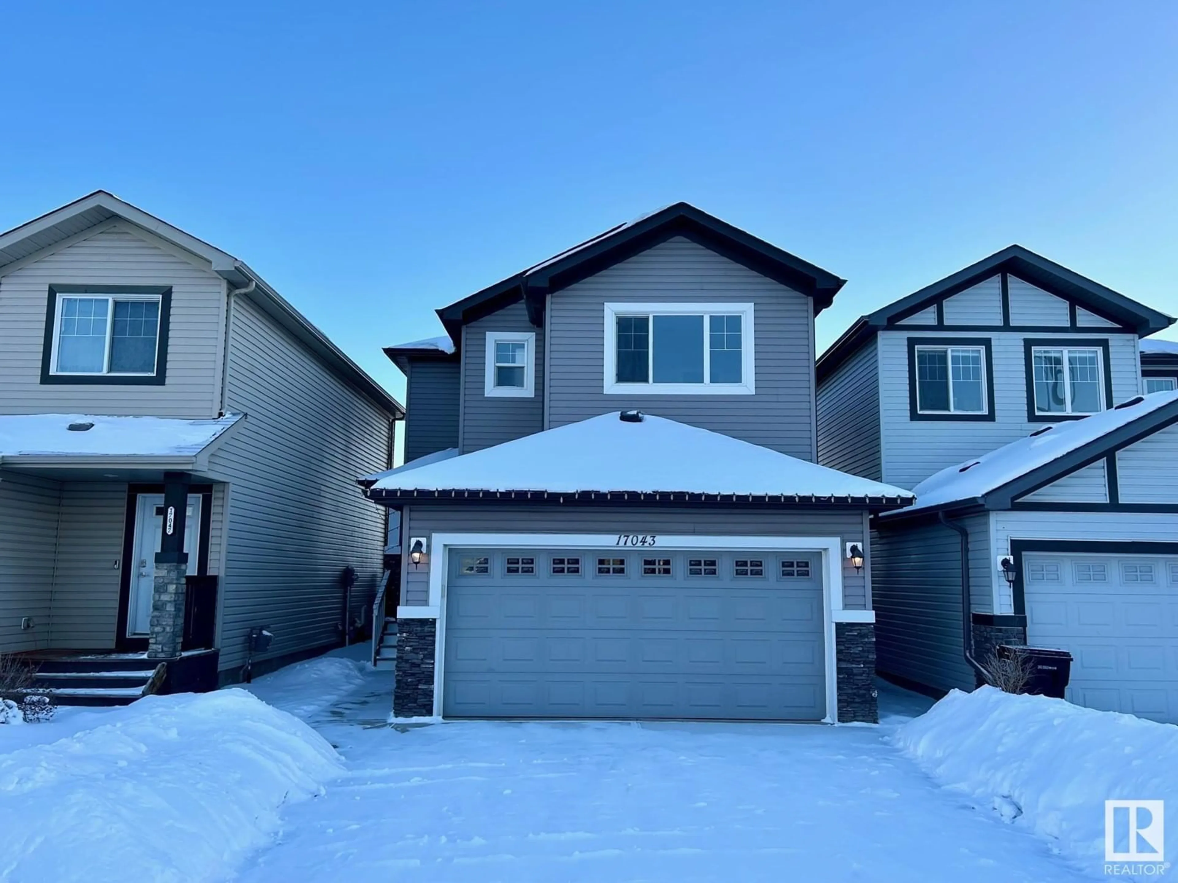 Unknown for 17043 38 ST, Edmonton Alberta T5Y3S1