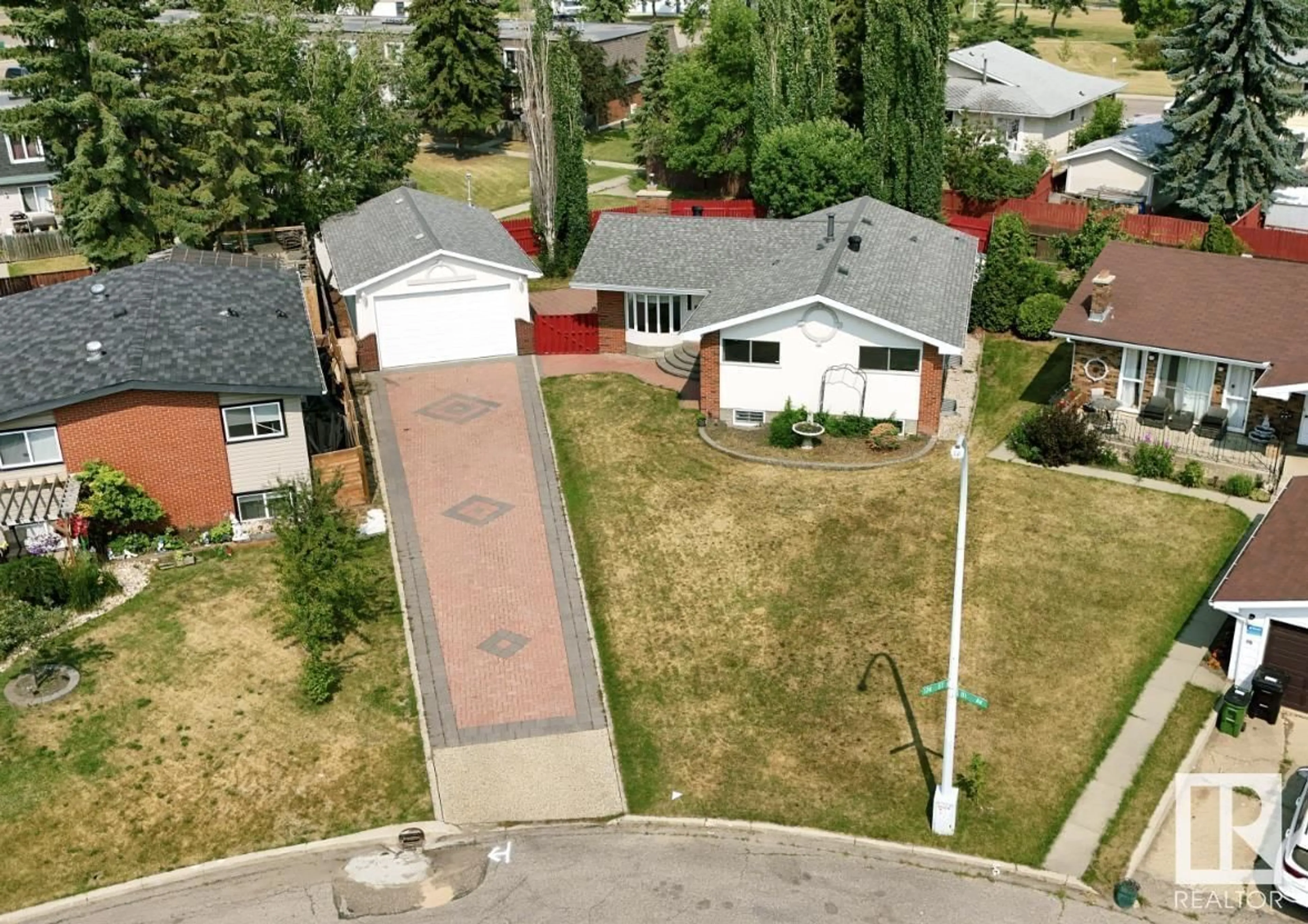 A pic from outside/outdoor area/front of a property/back of a property/a pic from drone, street for 8040 174 Street NW, Edmonton Alberta T5T0G6