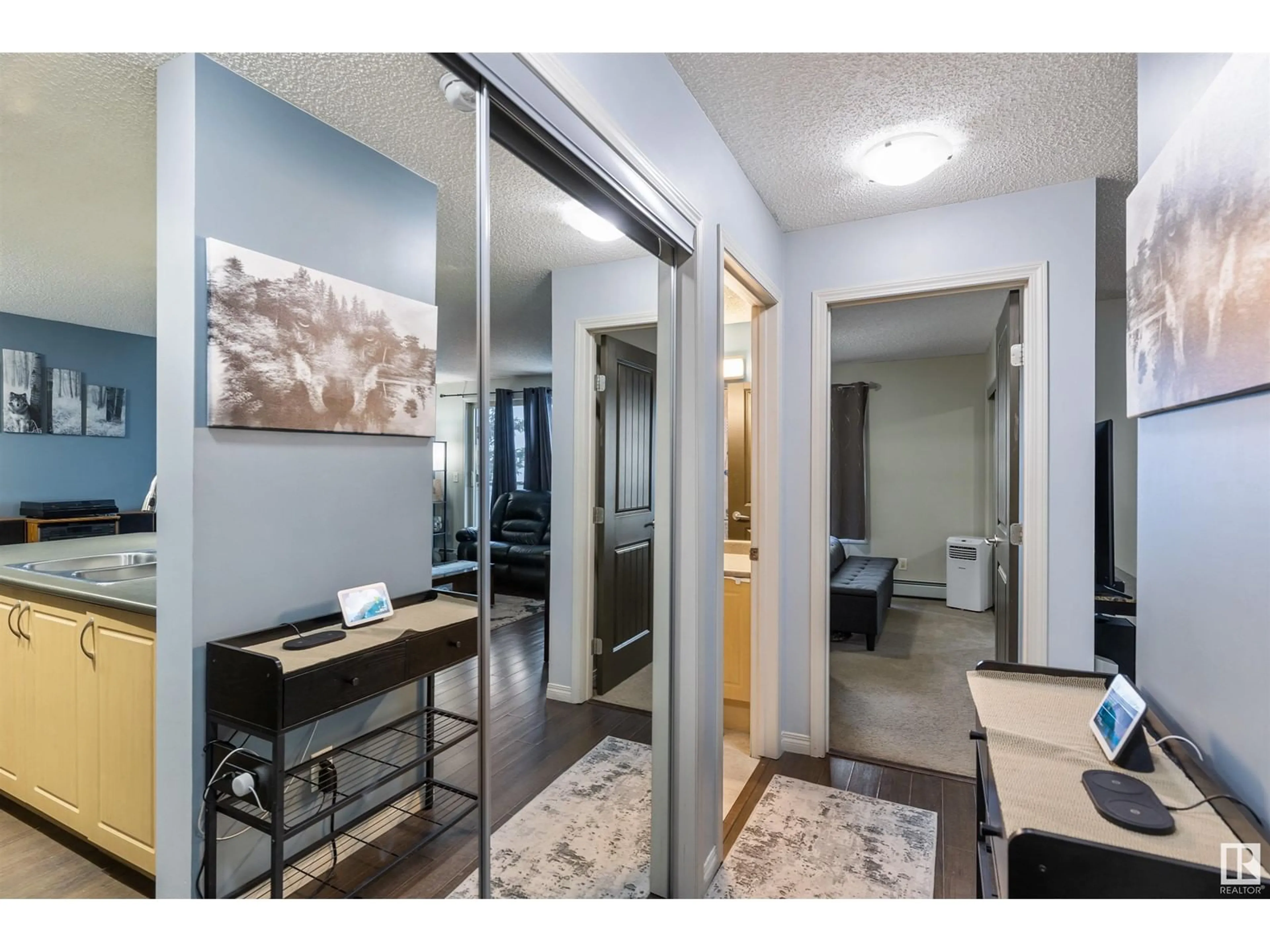 Indoor entryway for #317 13908 136 ST NW, Edmonton Alberta T6V1Y4