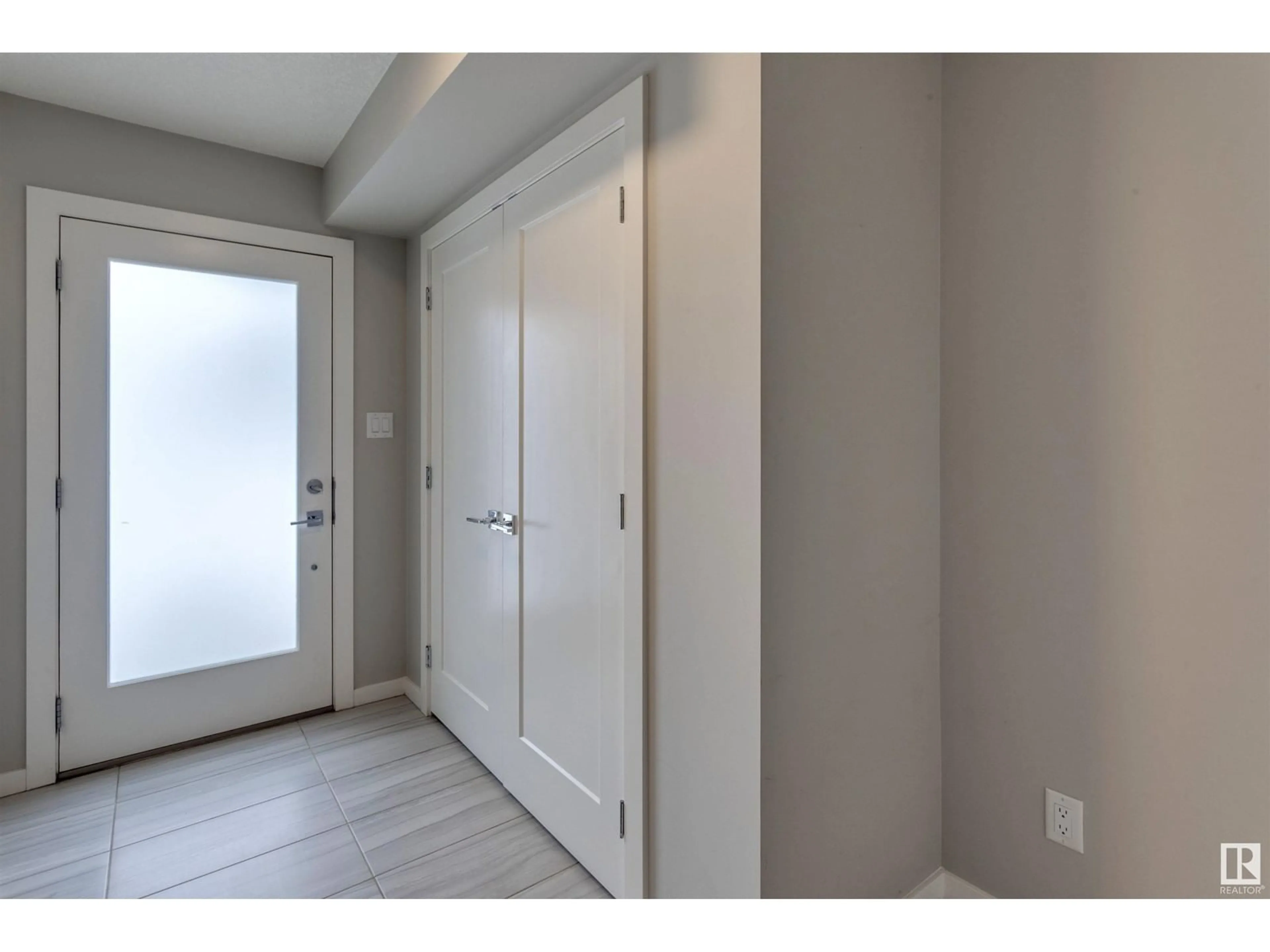Indoor entryway for #7 - 1304 RUTHERFORD RD, Edmonton Alberta T6W0B4