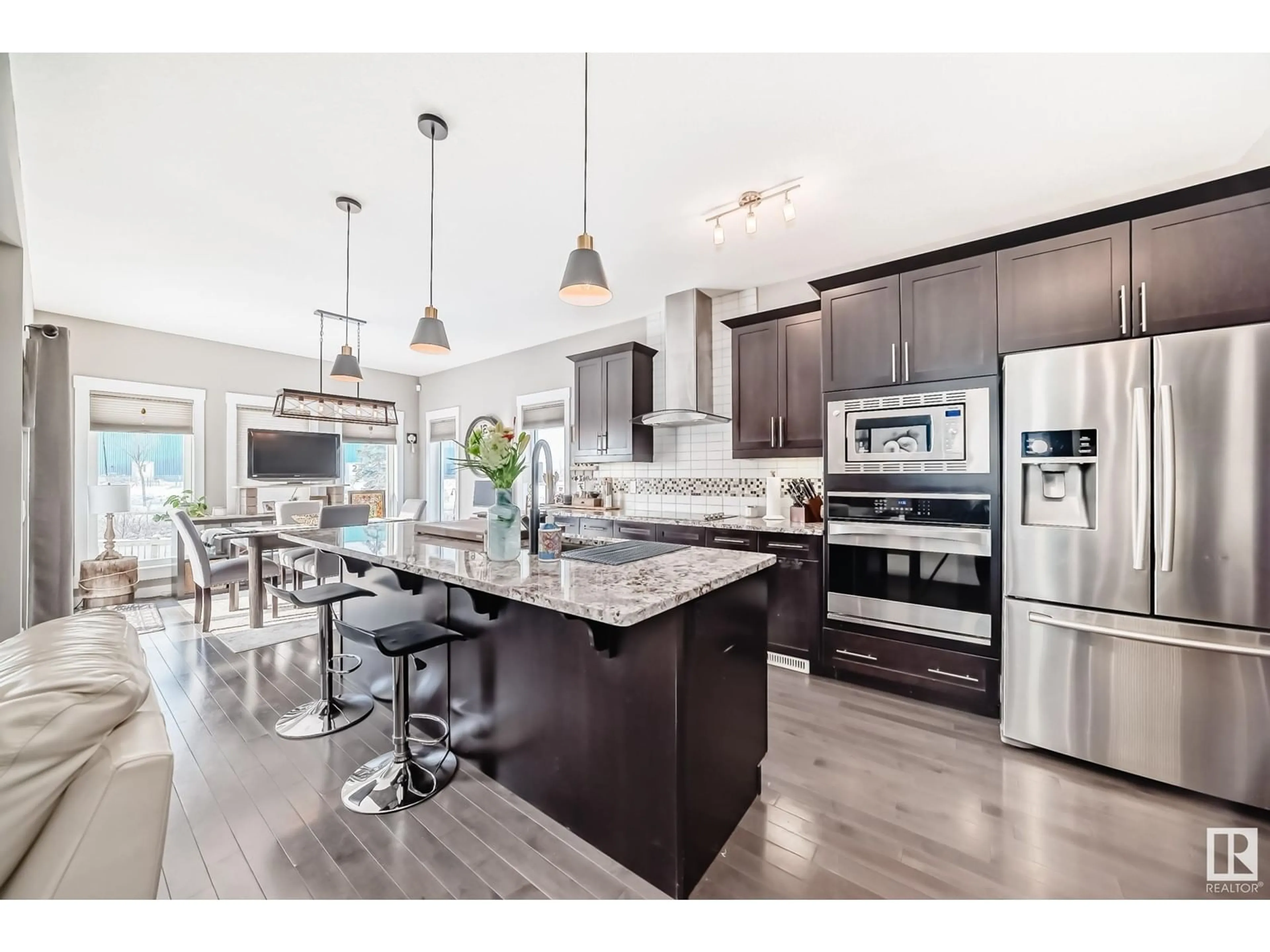 Open concept kitchen, unknown for 96 MEADOWLAND WY, Spruce Grove Alberta T7X0S4