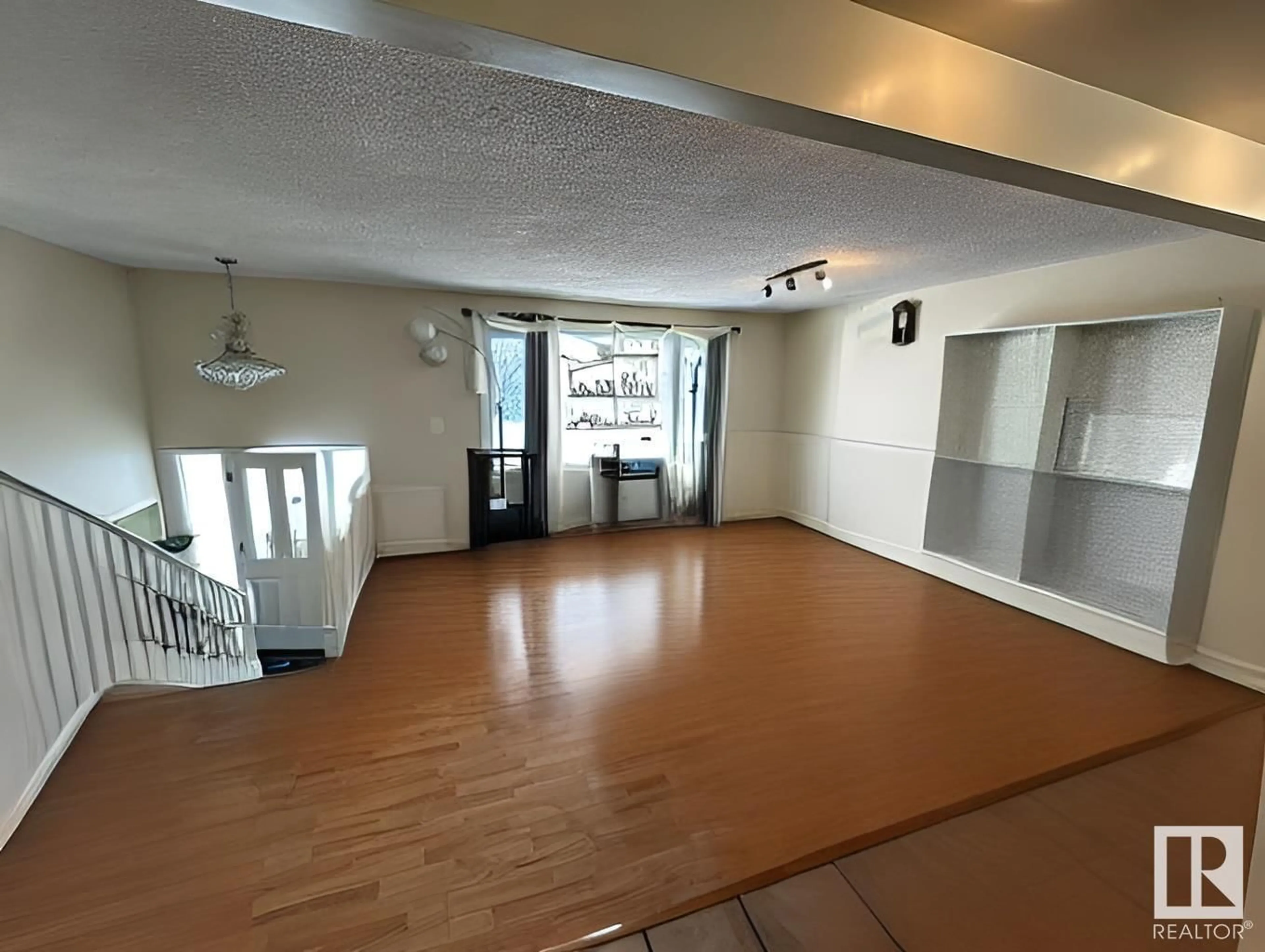 Unknown for 9903 167 ST, Edmonton Alberta T5P3W2