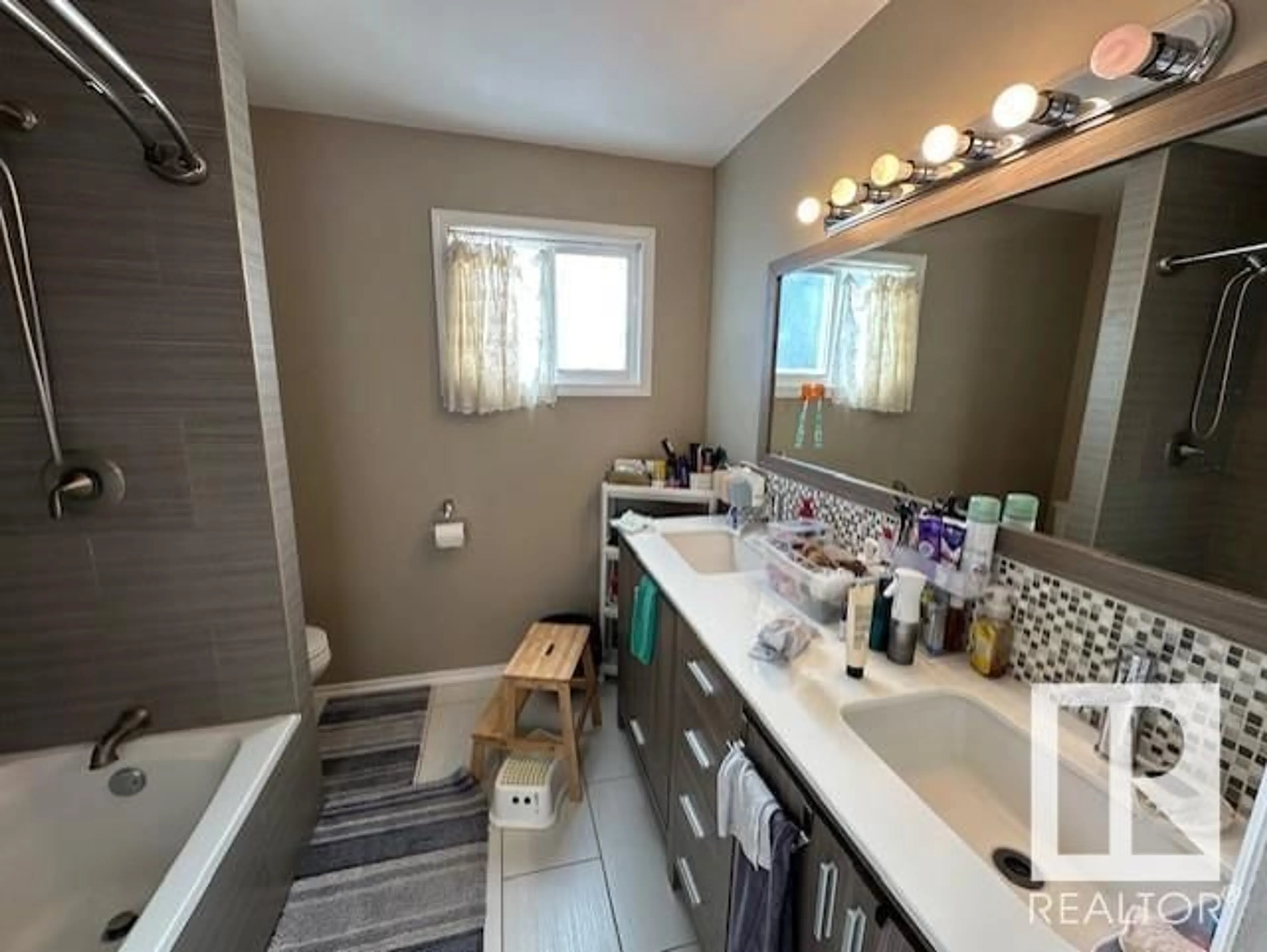 Contemporary bathroom, ceramic/tile floor for 9903 167 ST, Edmonton Alberta T5P3W2
