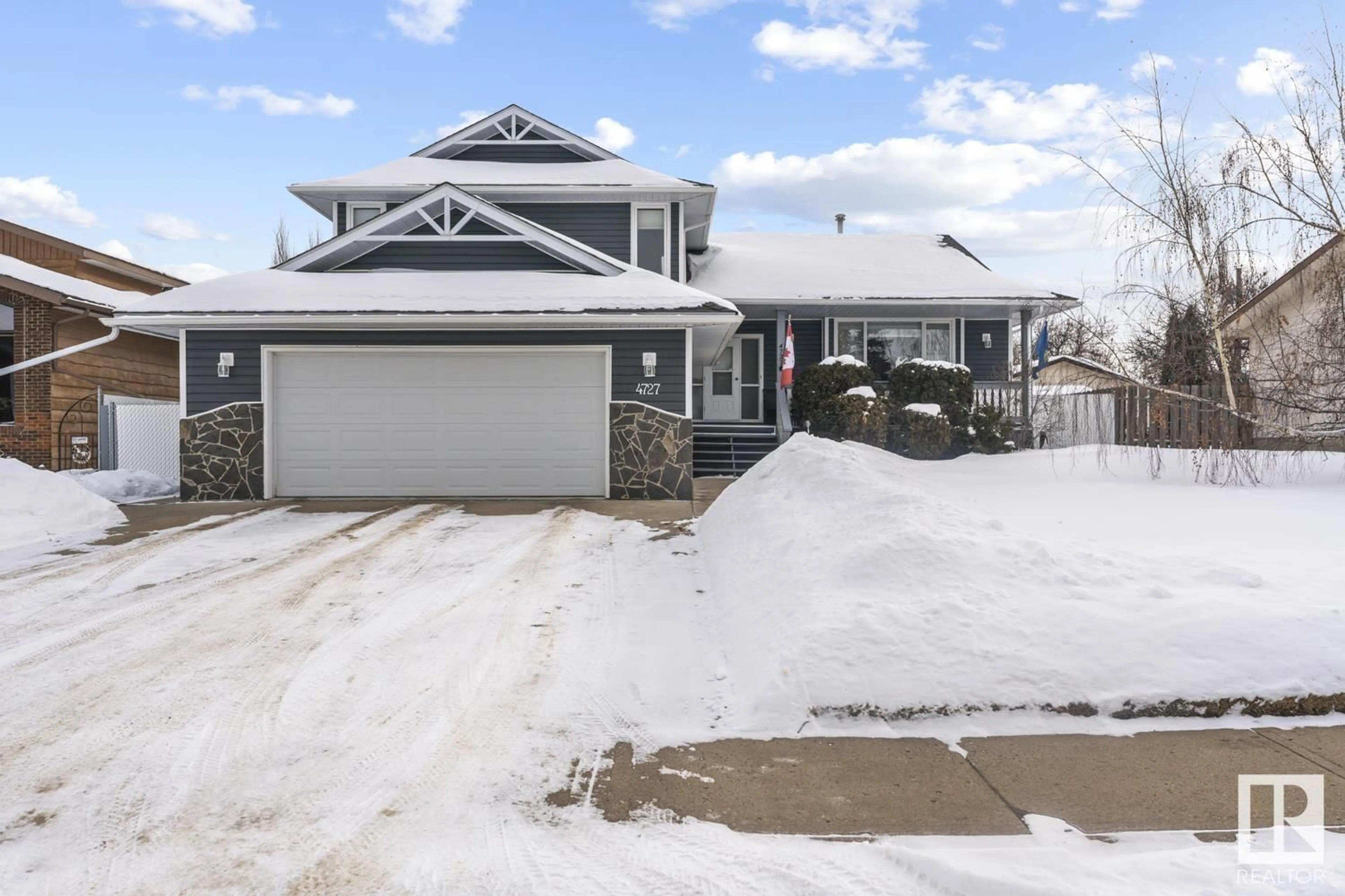 A pic from outside/outdoor area/front of a property/back of a property/a pic from drone, street for 4727 57A ST, Cold Lake Alberta T9M1V1