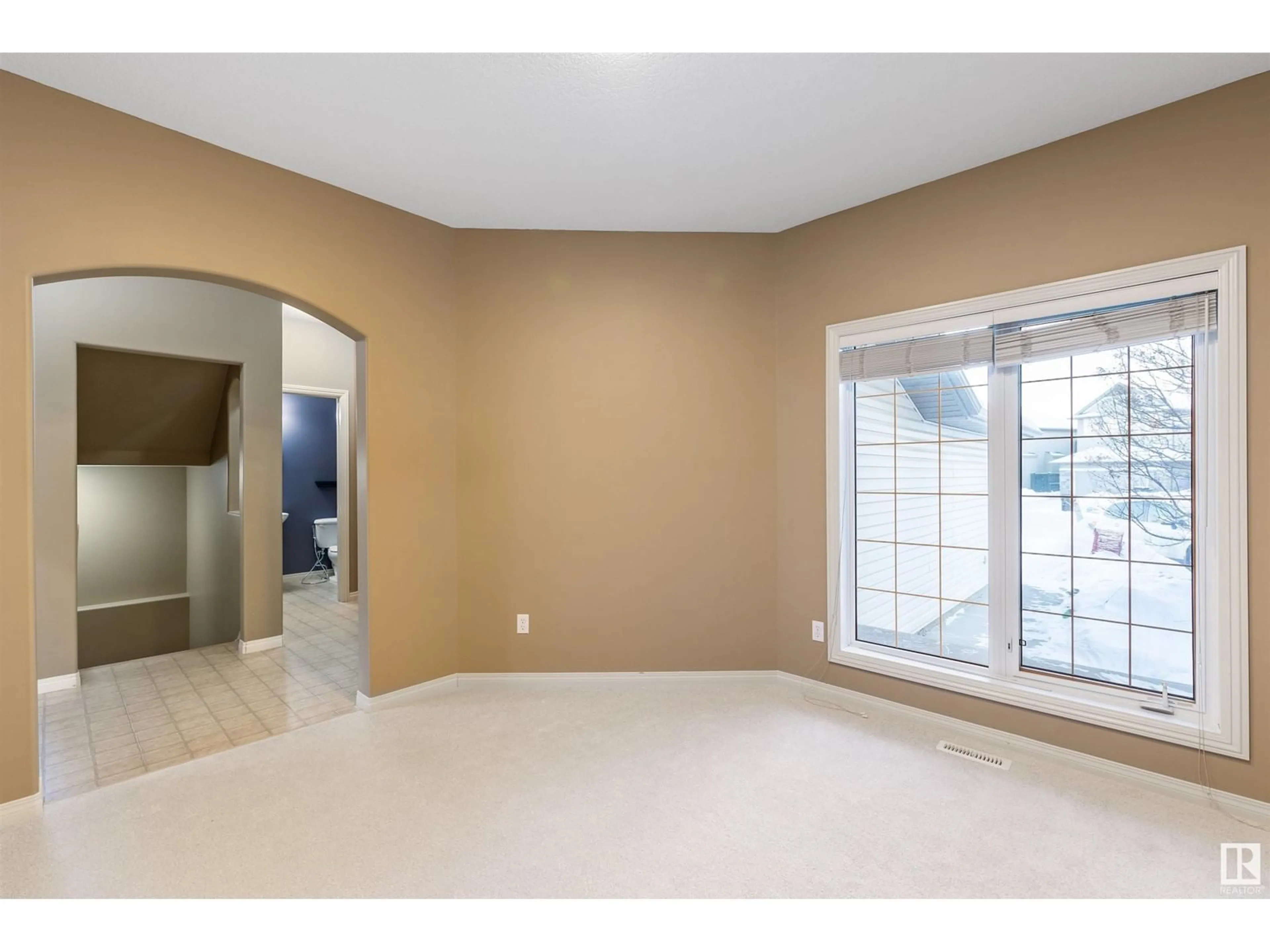 A pic of a room for 12624 16 AV SW, Edmonton Alberta T6W1R6